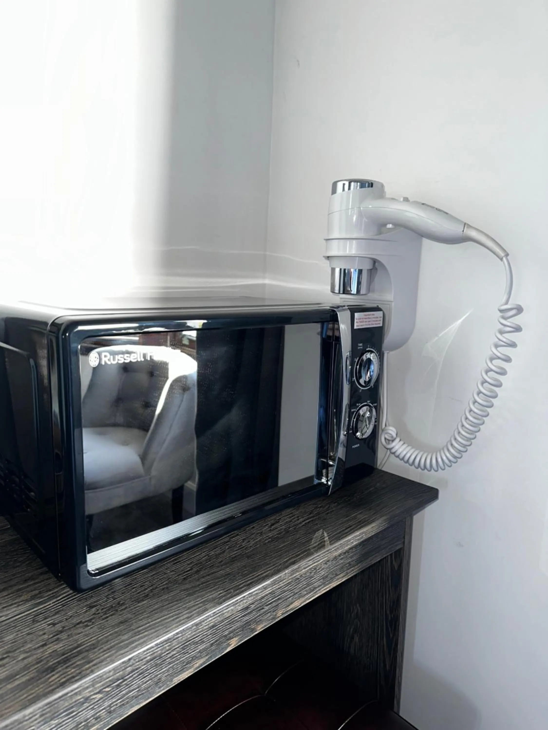 microwave in Grey Harlings Rooms