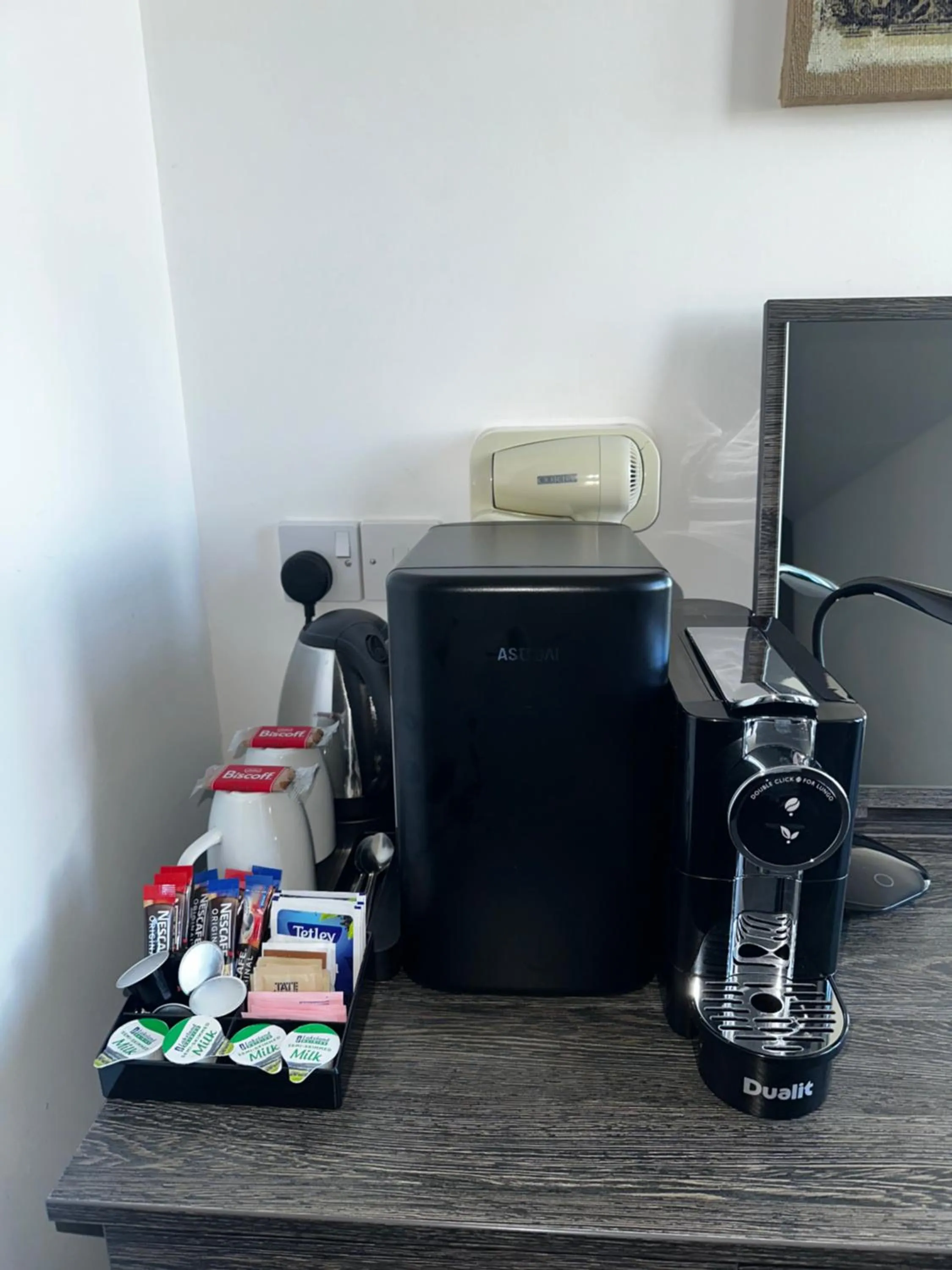 Coffee/tea facilities in Grey Harlings Rooms