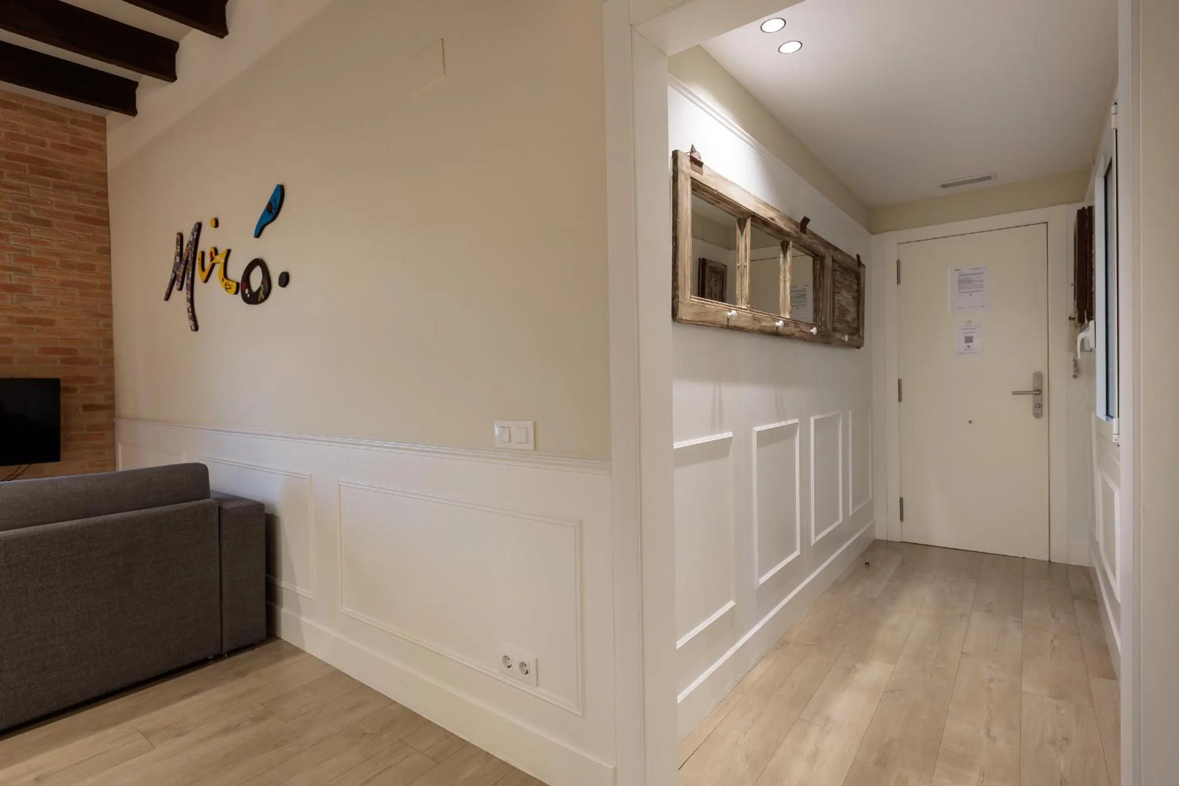 Enjoybcn Miro Apartments