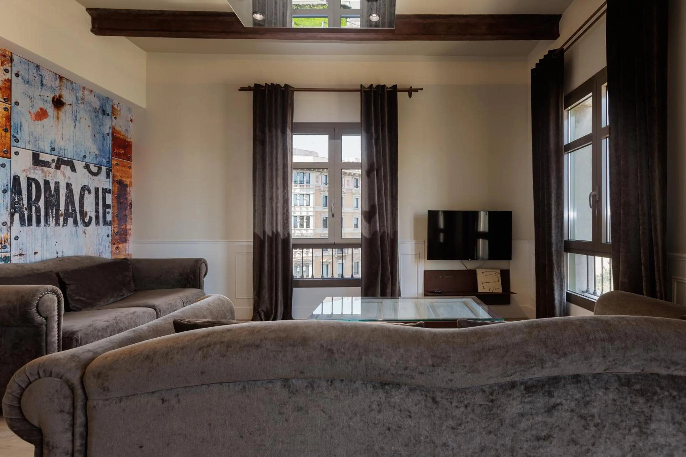 Enjoybcn Miro Apartments