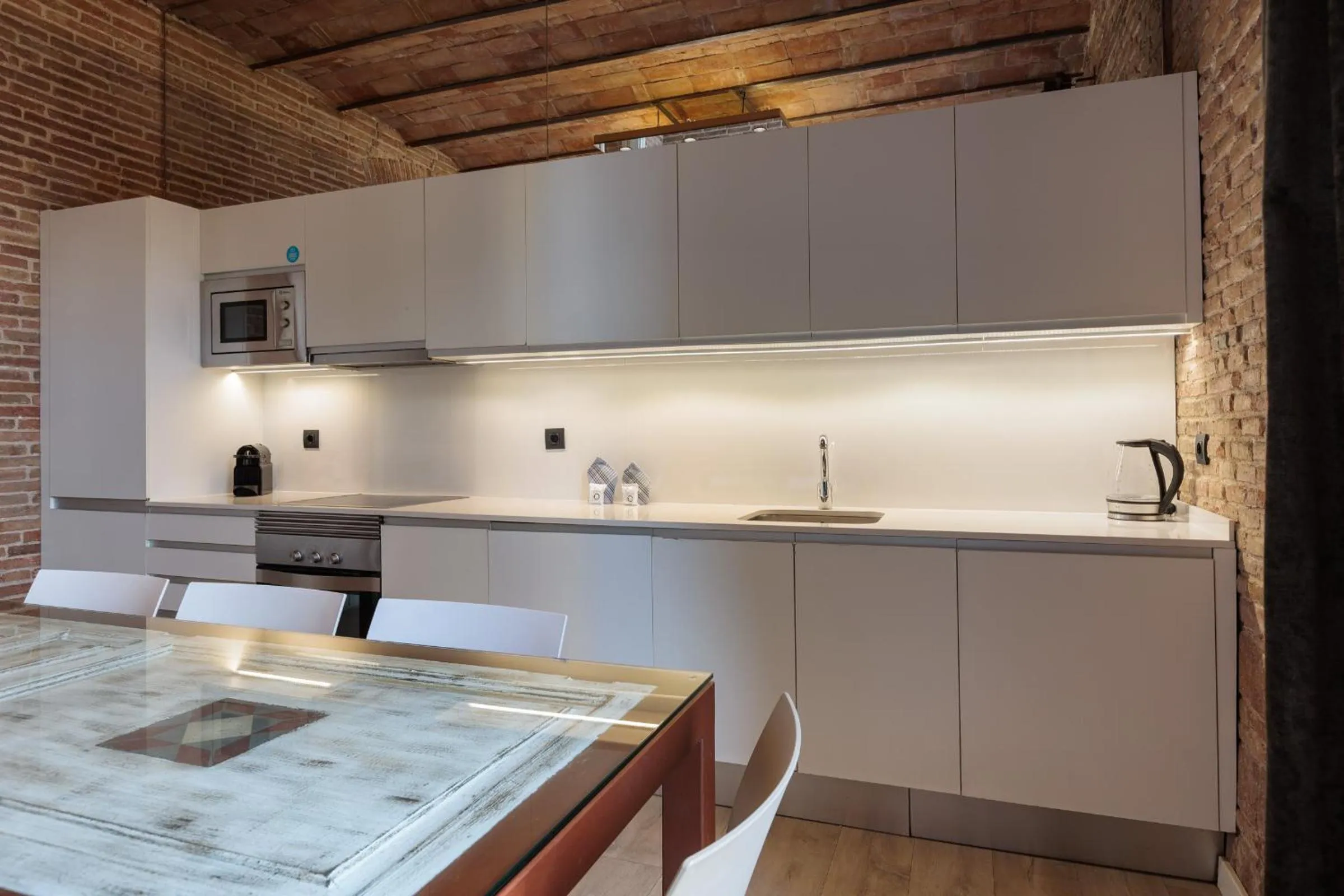 Enjoybcn Miro Apartments