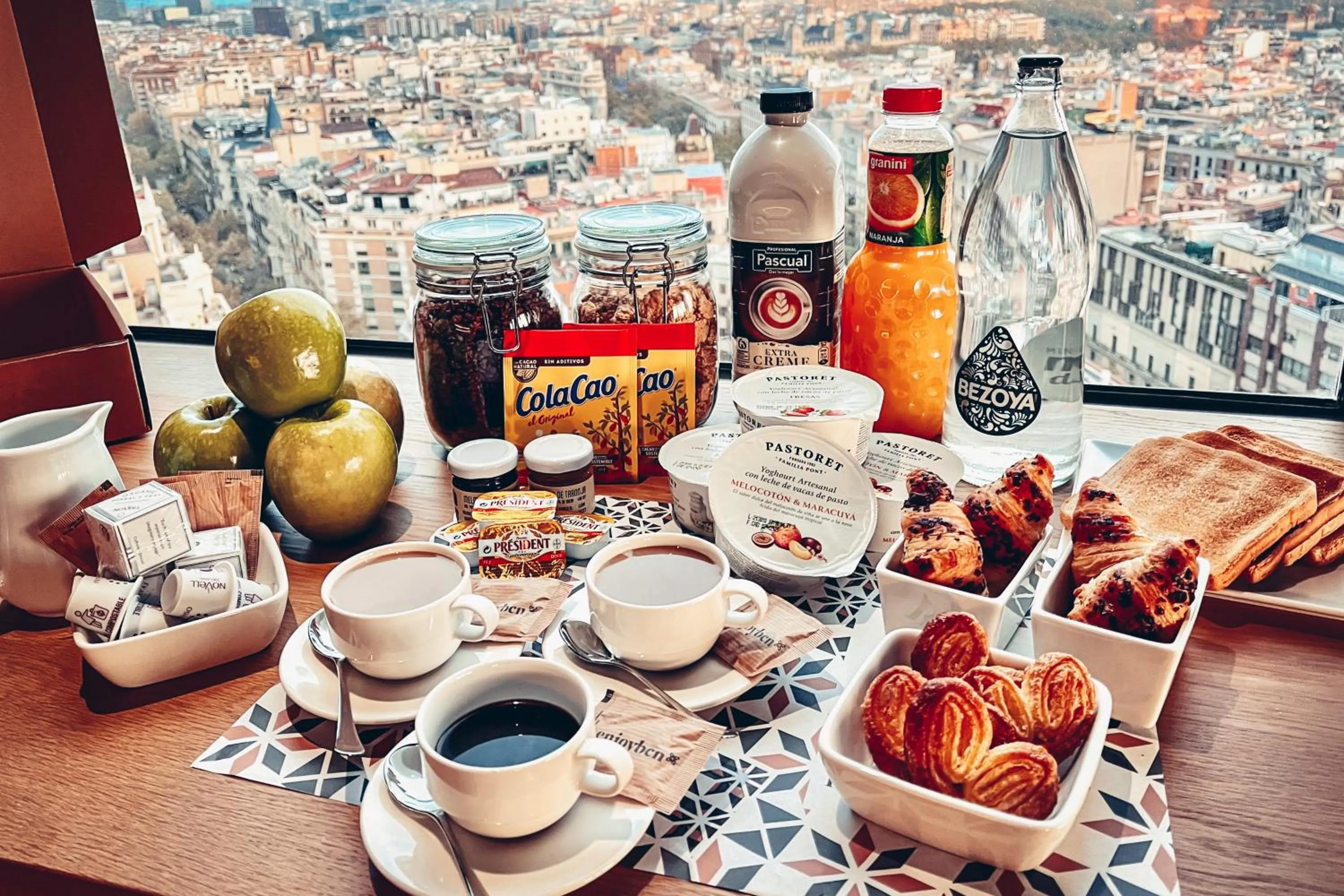 Breakfast in Enjoybcn Miro Apartments