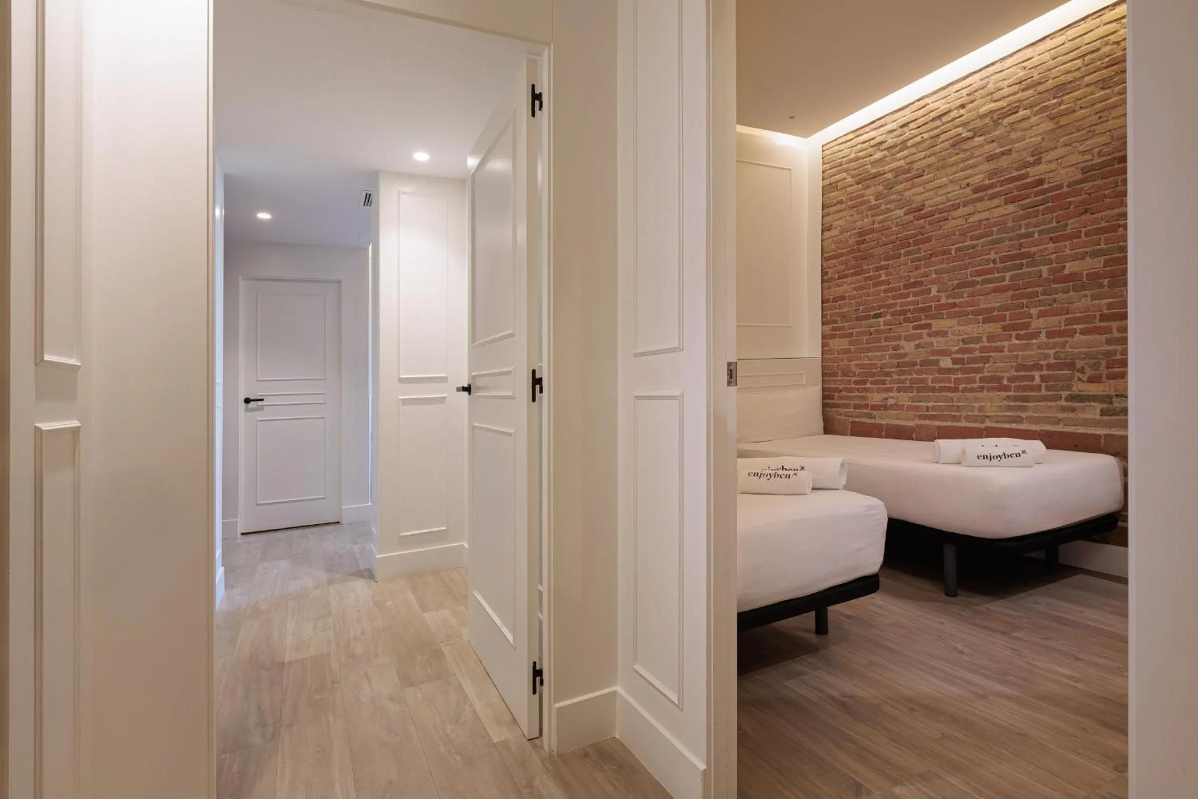 Bed in Enjoybcn Miro Apartments