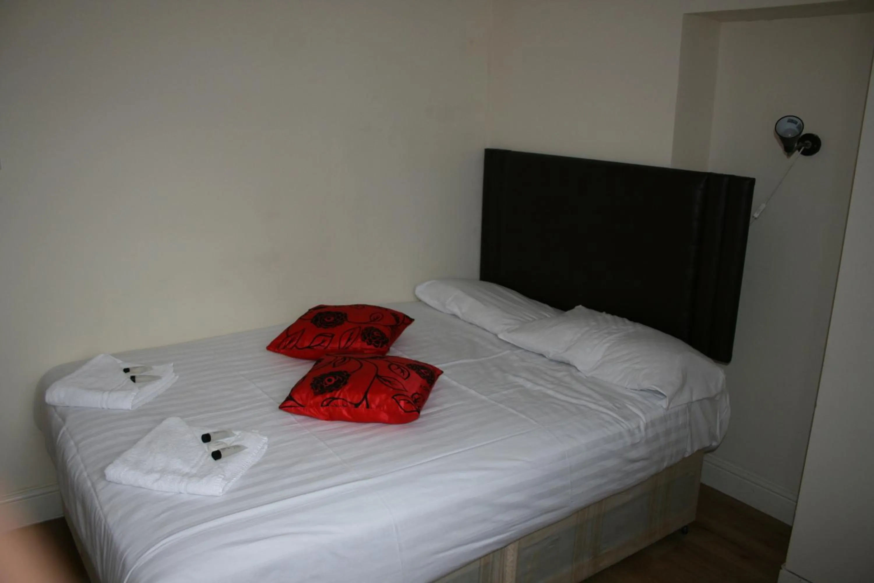 Bed in Marble Arch Flats