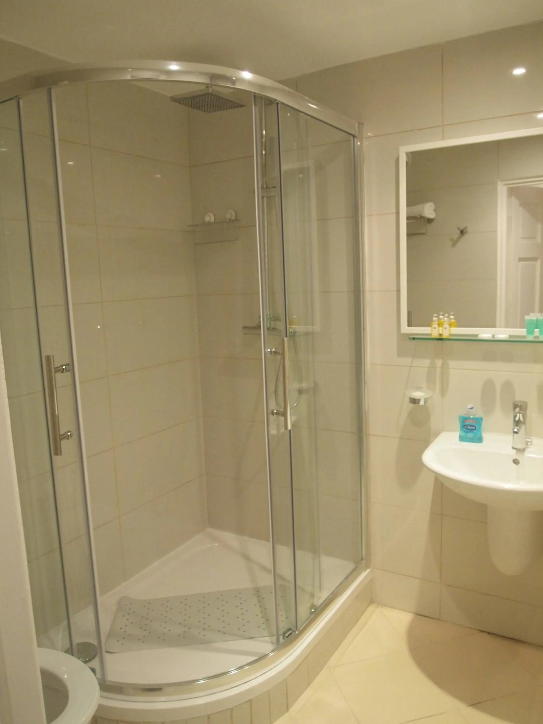 Shower in Marble Arch Flats
