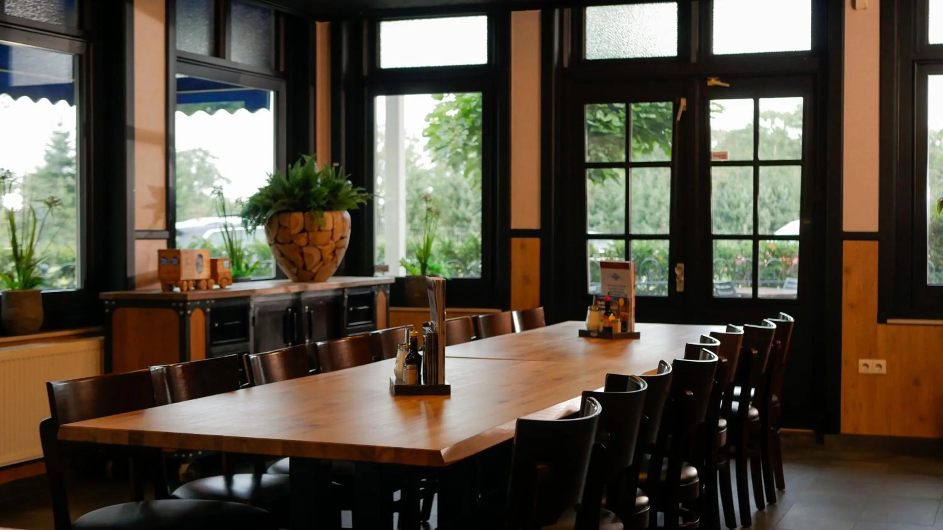 Restaurant/places to eat in Hotel Frans op den Bult