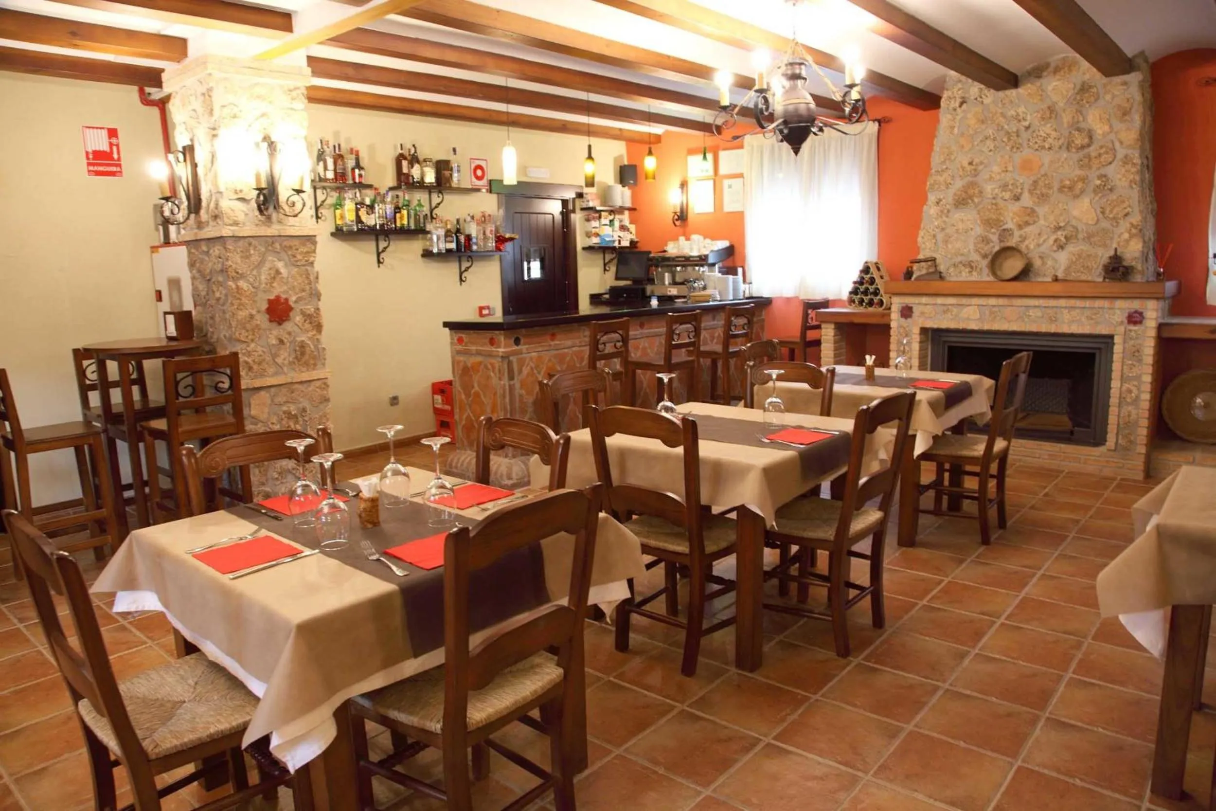 Restaurant/places to eat in Hotel Rural Valle del Turrilla - Cazorlatur