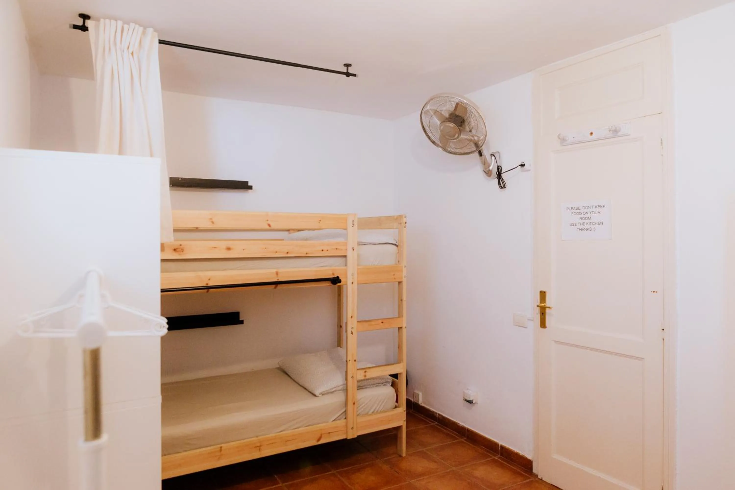 Bedroom, Bed in Endless Summer Hostel