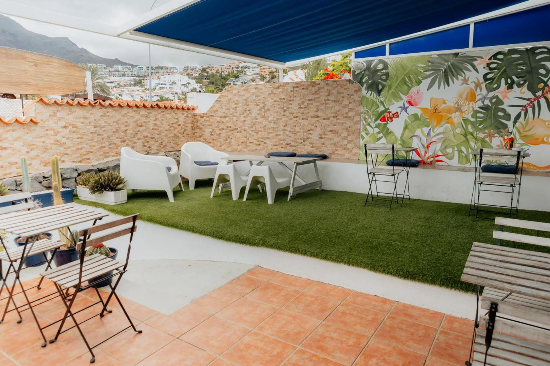 Balcony/Terrace in Endless Summer Hostel