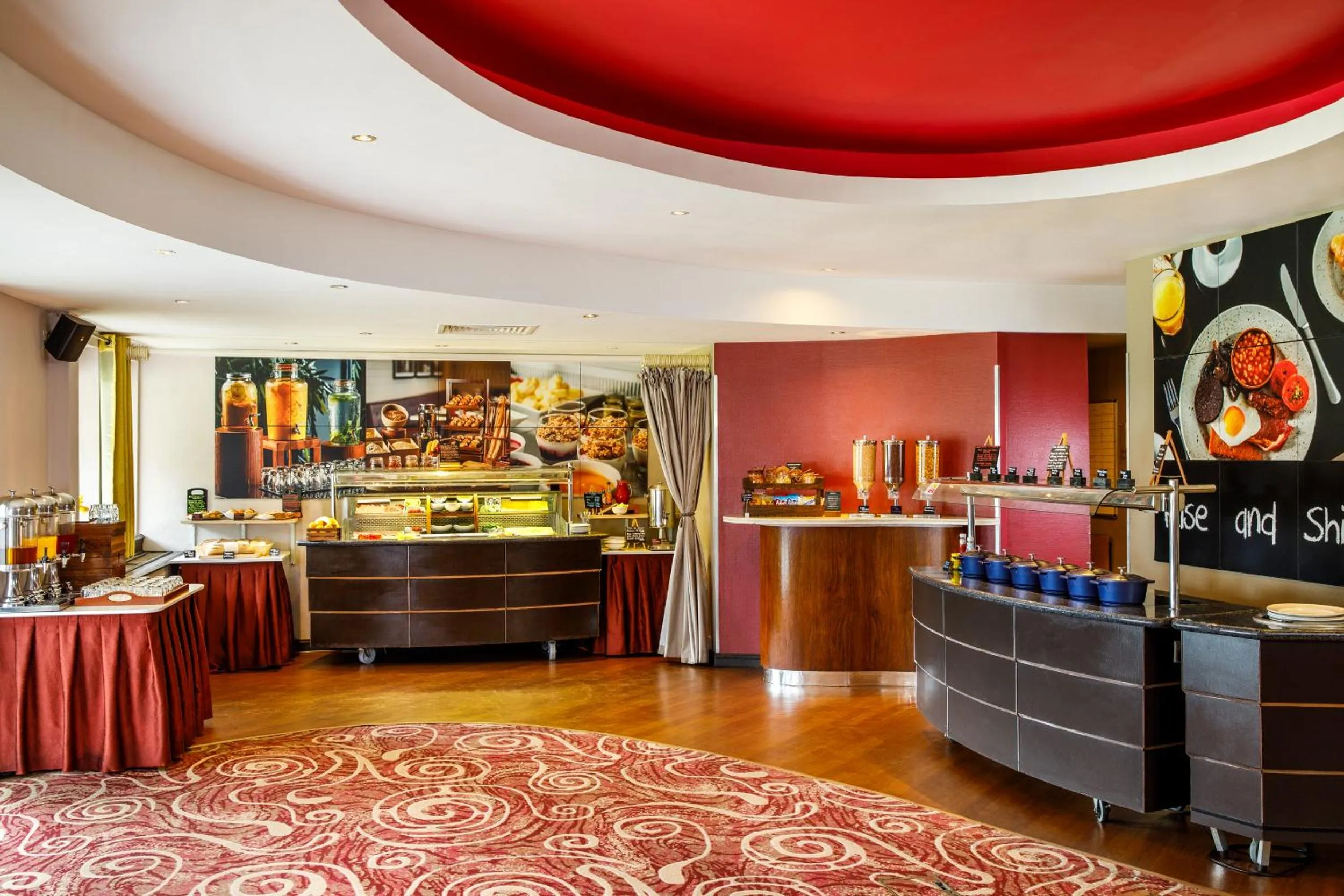 Breakfast in Mercure Livingston Hotel