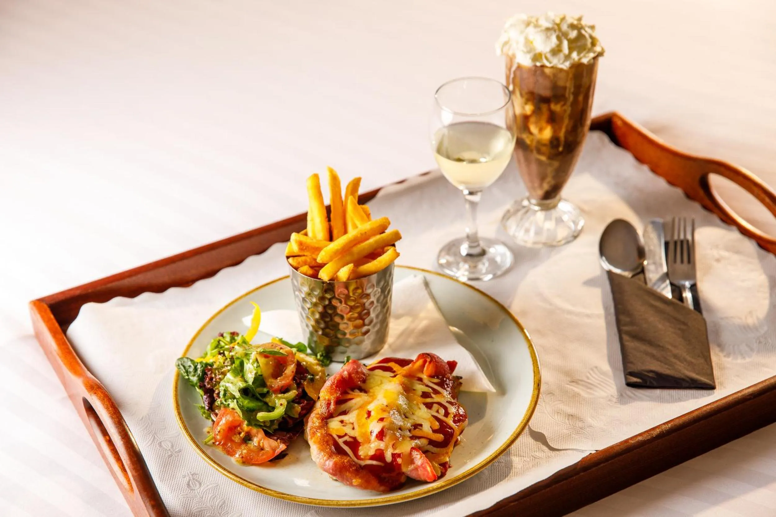 room service in Mercure Livingston Hotel