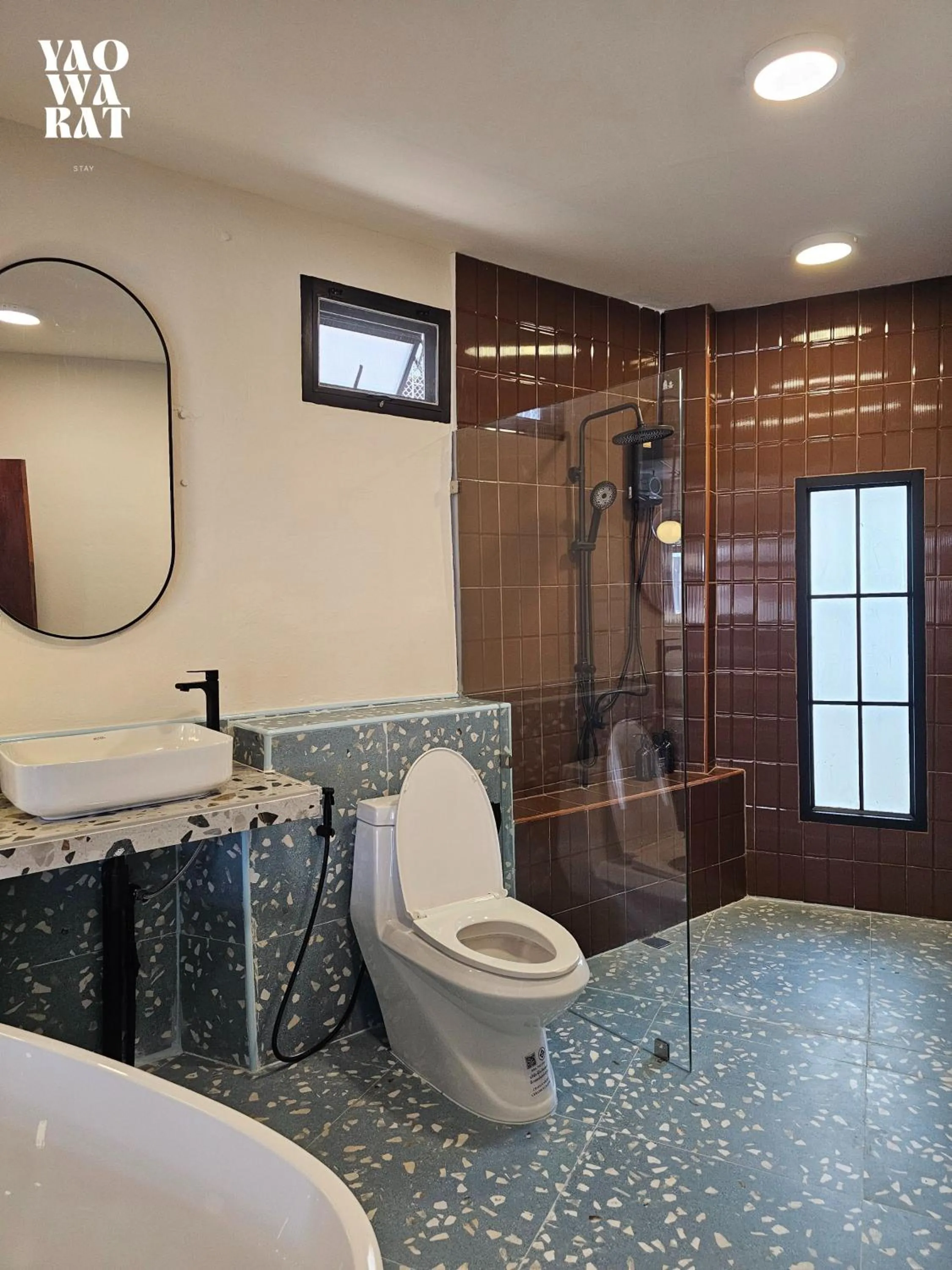 Bathroom in Yaowarat Stay