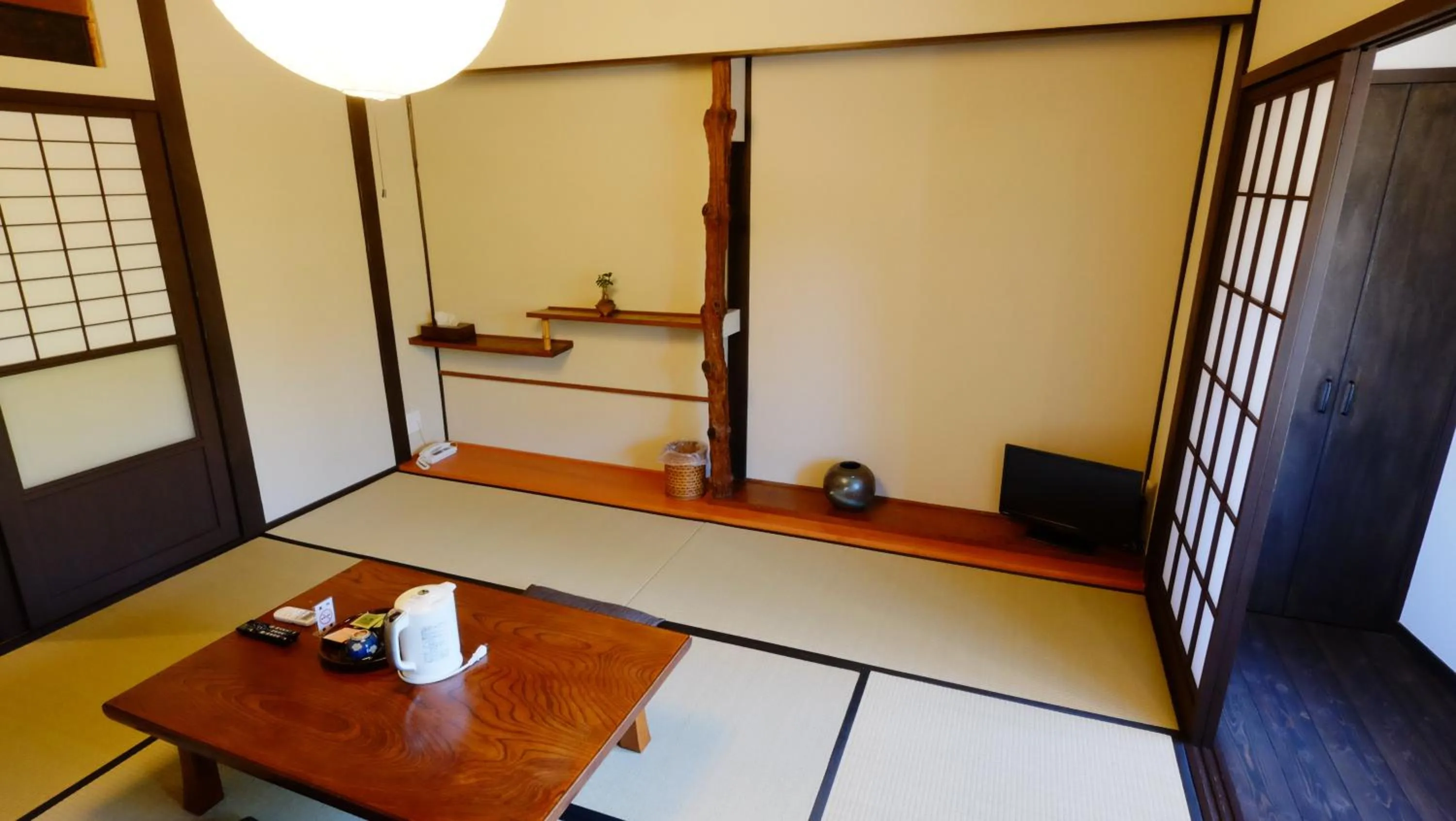 Photo of the whole room in Oyado Tsukiusagi