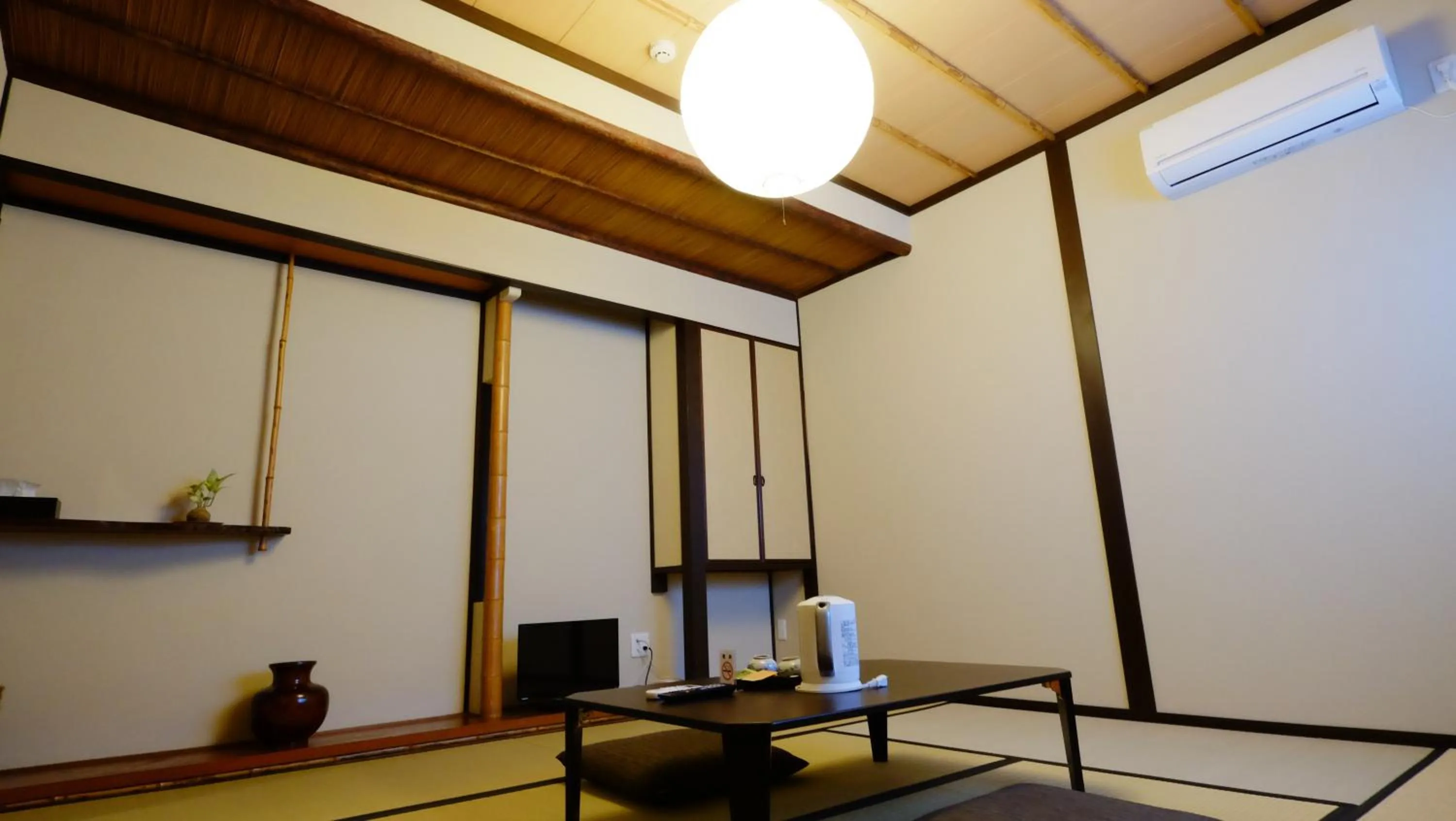Photo of the whole room in Oyado Tsukiusagi