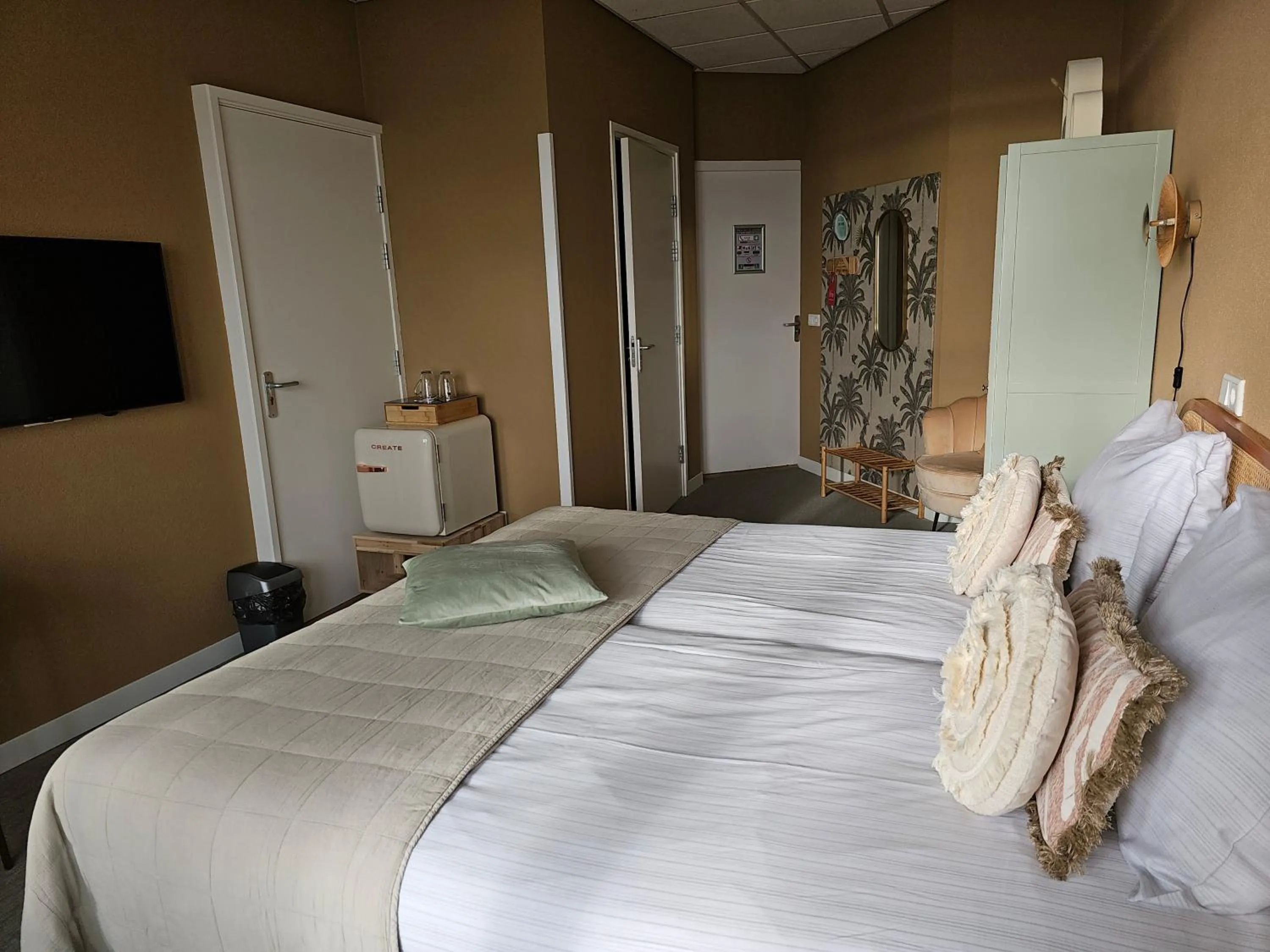 Bedroom, Bed in Hotel Restaurant Solskin