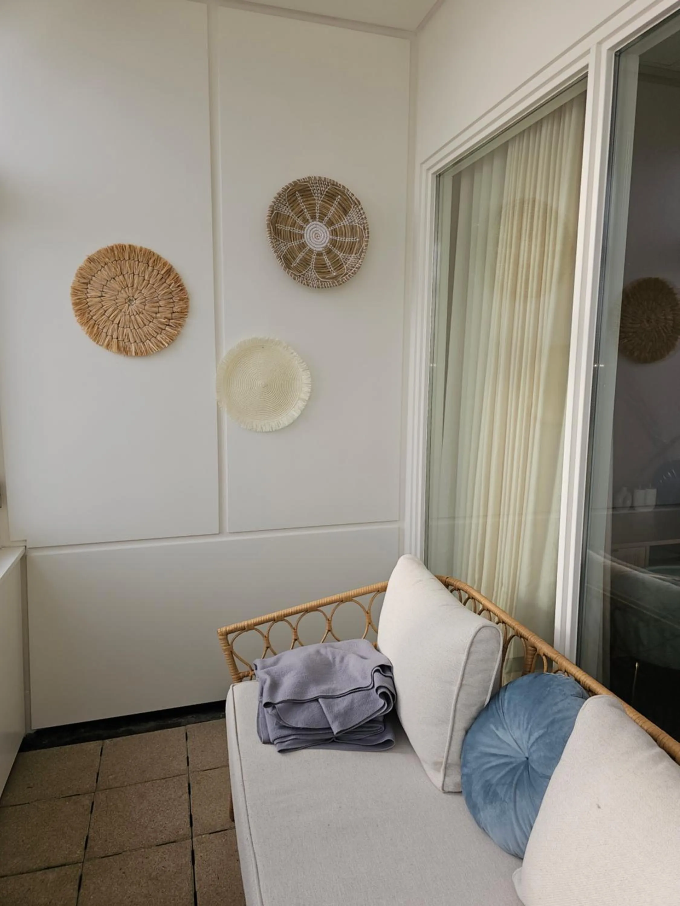 Living room, Bed in Hotel Restaurant Solskin