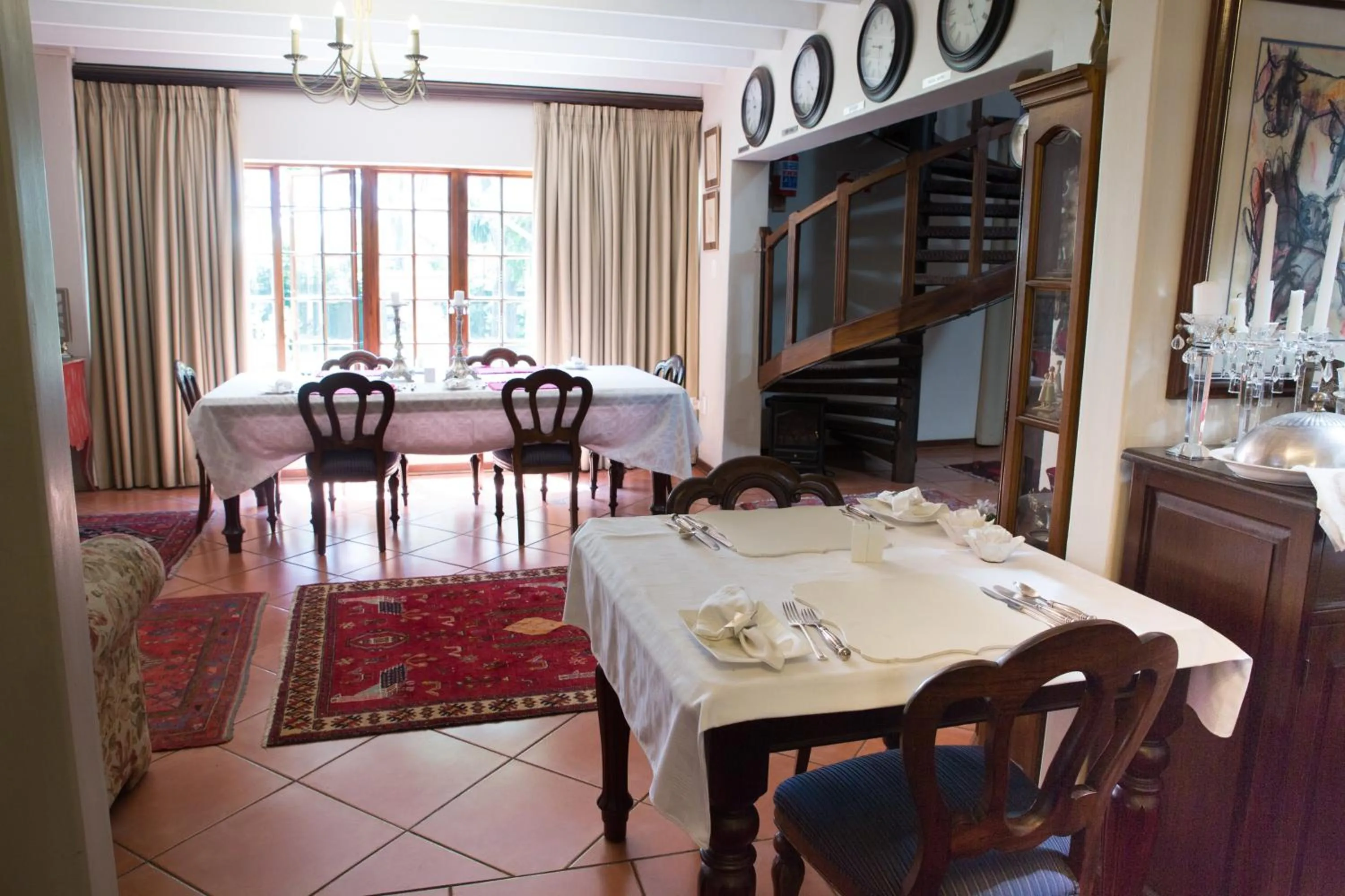 Dining area in MacGregors Guest House