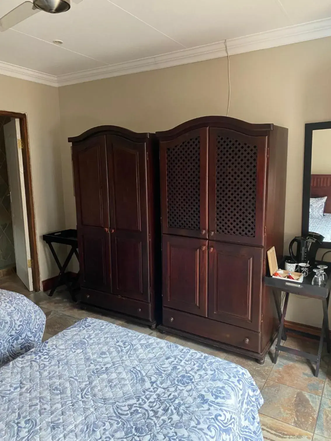 Twin Room in MacGregors Guest House Twin Room in MacGregors Guest House