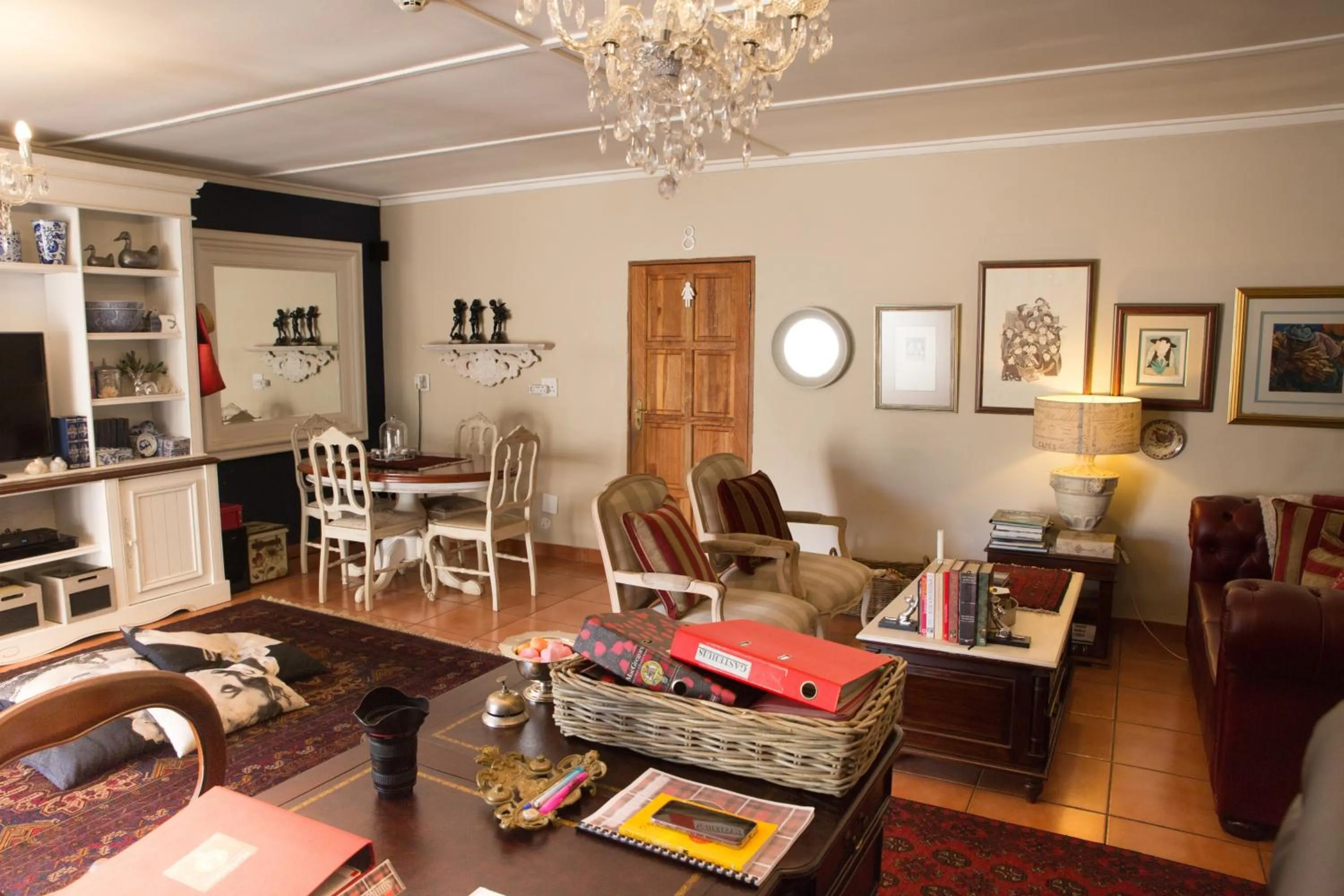 Seating area in MacGregors Guest House