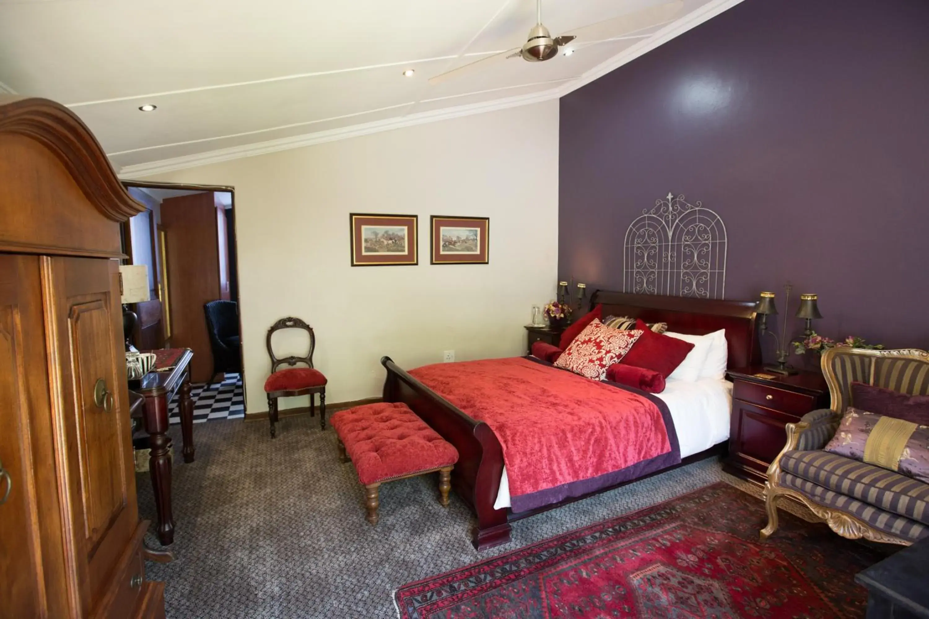 Executive Suite in MacGregors Guest House Executive Suite in MacGregors Guest House