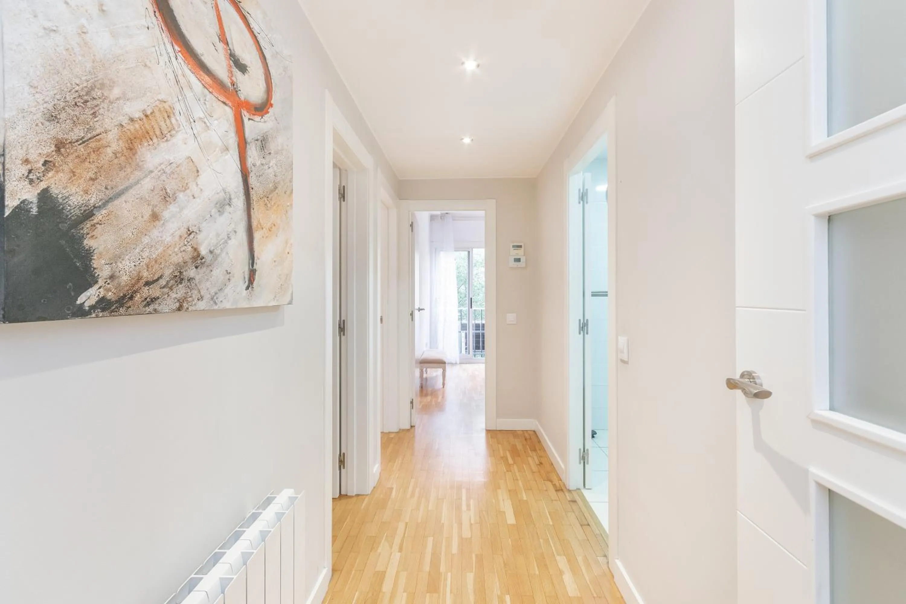 Photo of the whole room in Elegance Barcelona Rentals