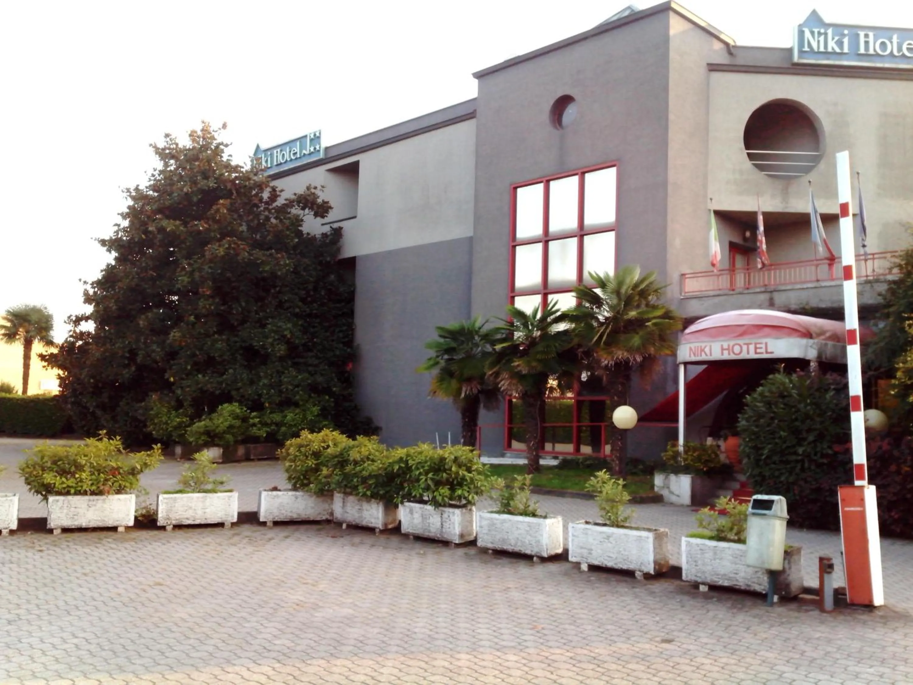 Facade/entrance in Hotel Niki