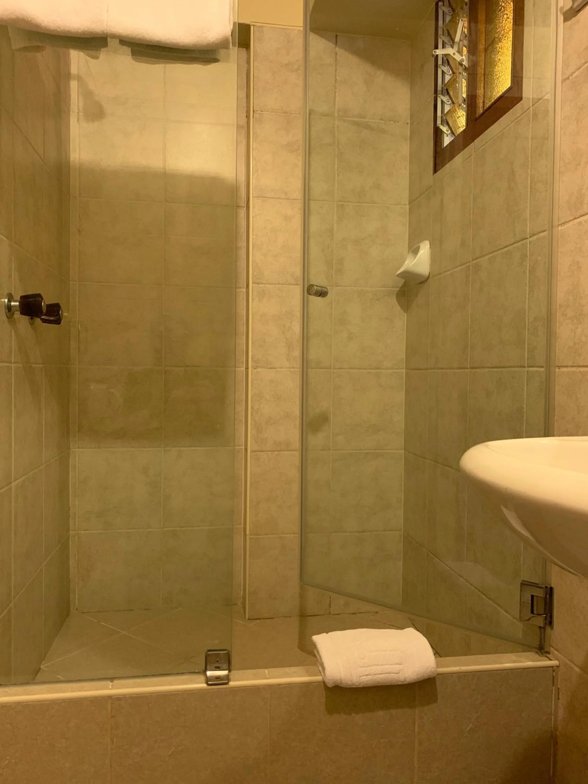 Shower in Panorama B&B