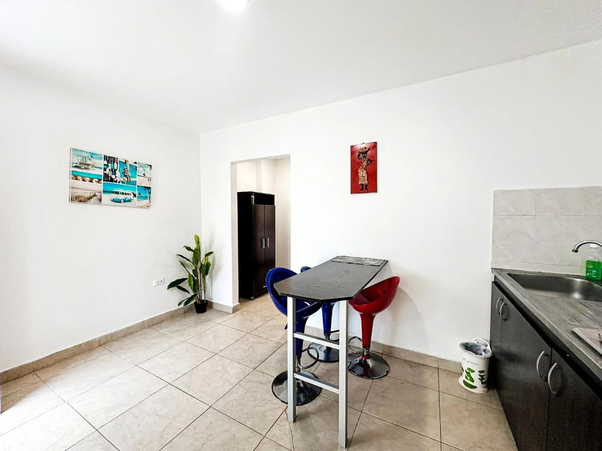 Kitchen or kitchenette in Caribbean Island Hotel