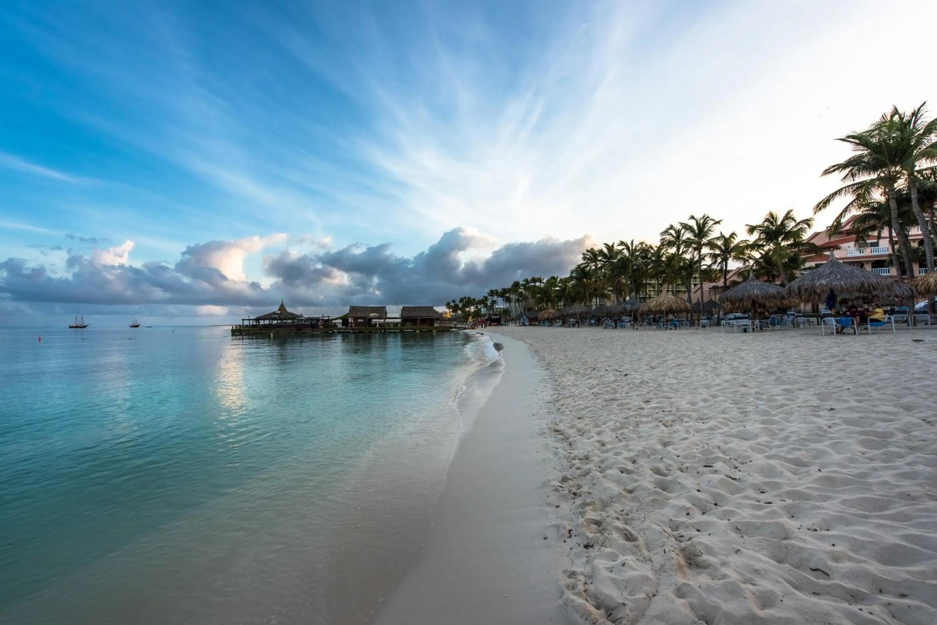 Beach in Playa Linda Beach Resort