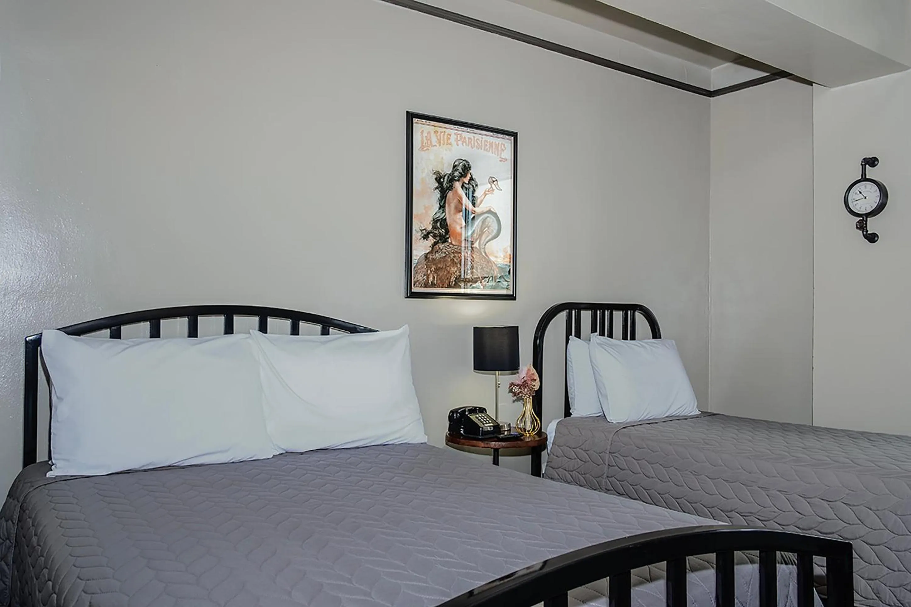 Bed in Gardner Hotel & Hostel