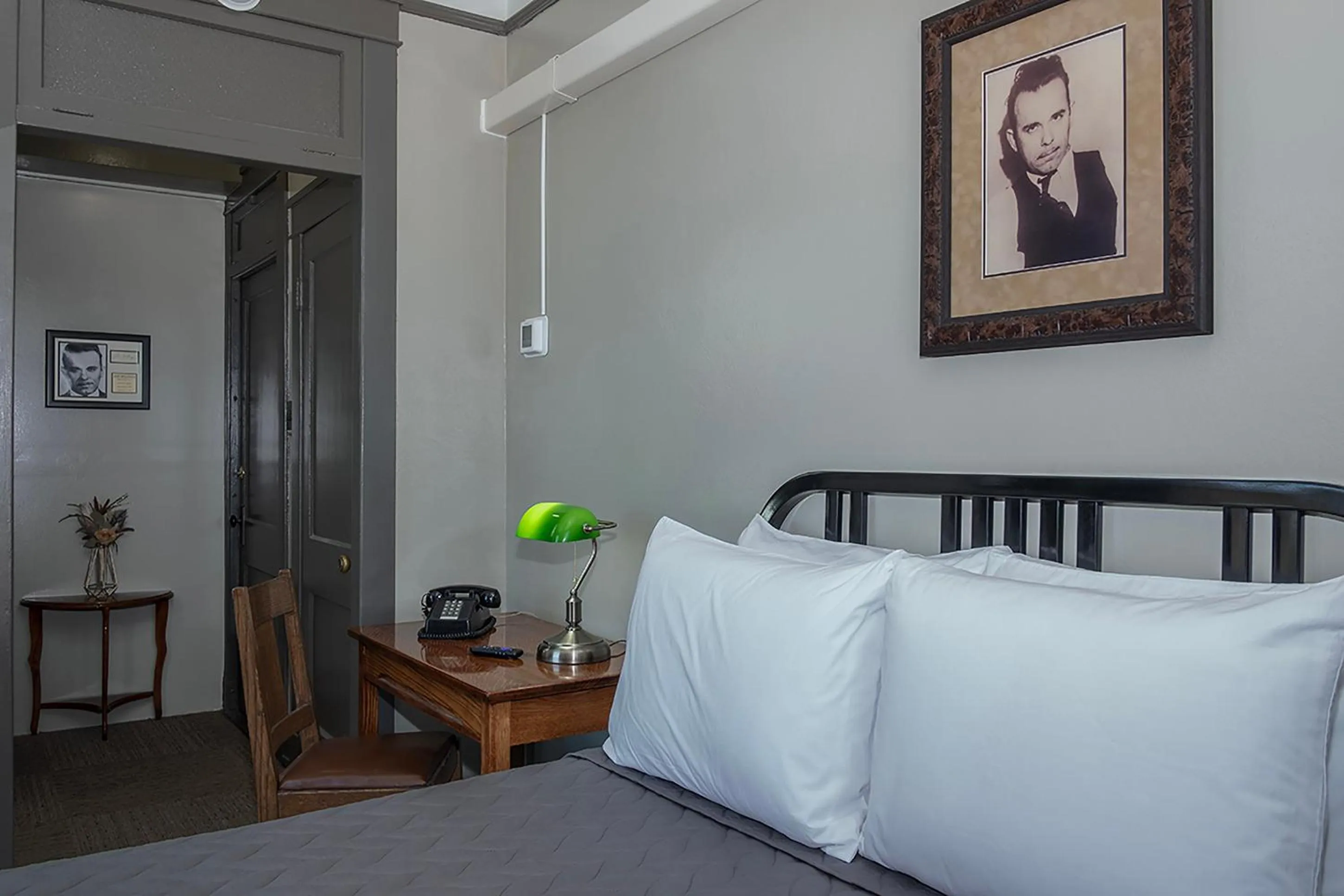 Bed in Gardner Hotel & Hostel