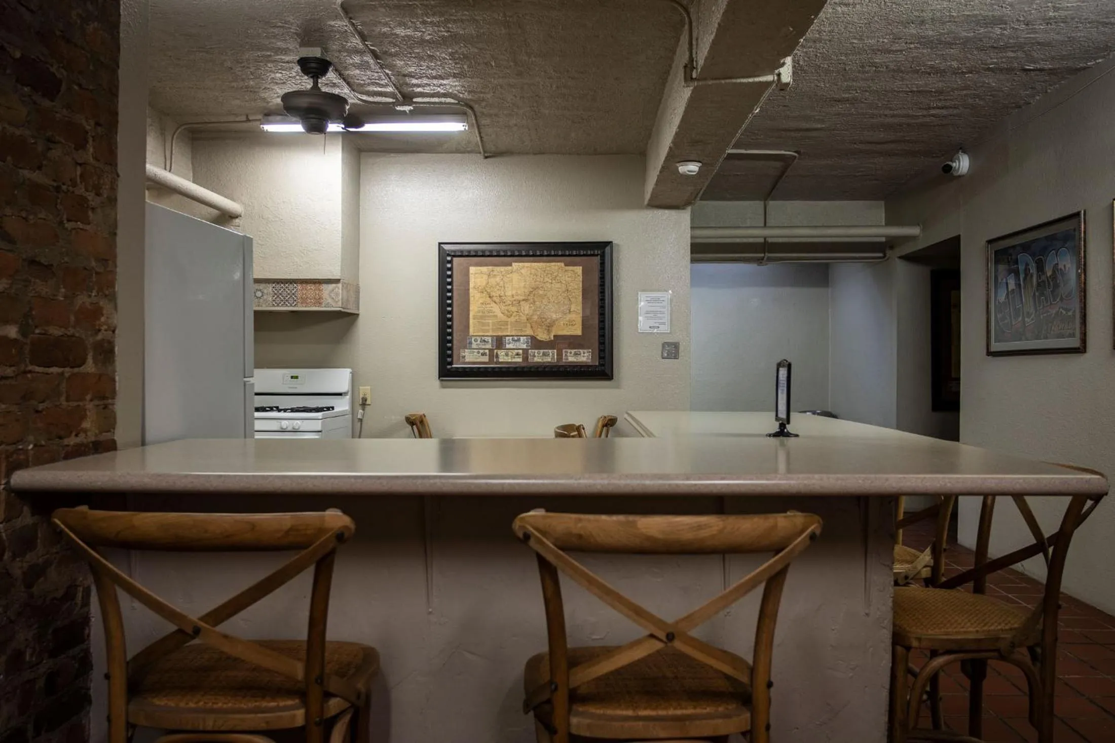Kitchen or kitchenette in Gardner Hotel & Hostel