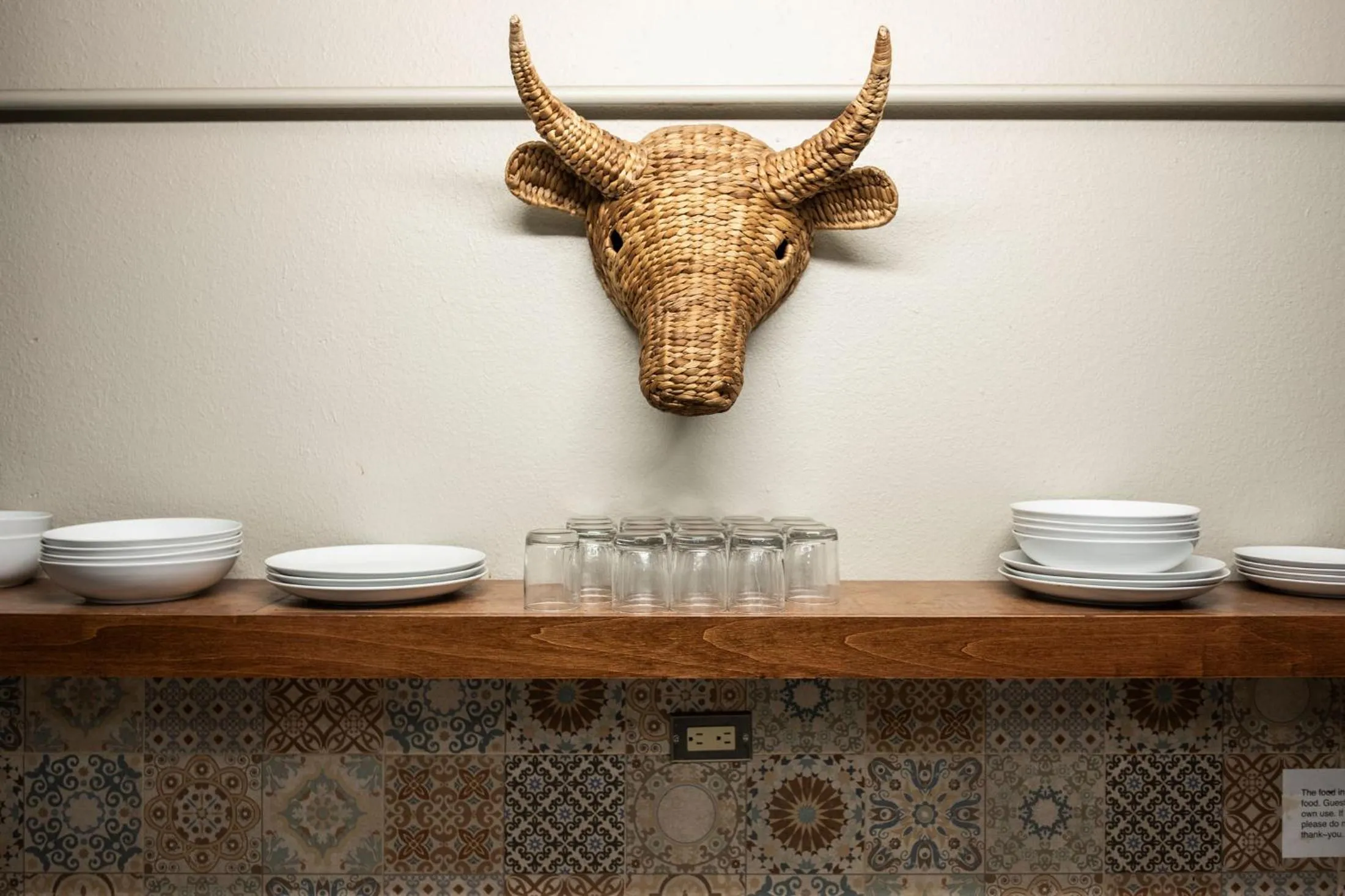 Communal kitchen in Gardner Hotel & Hostel