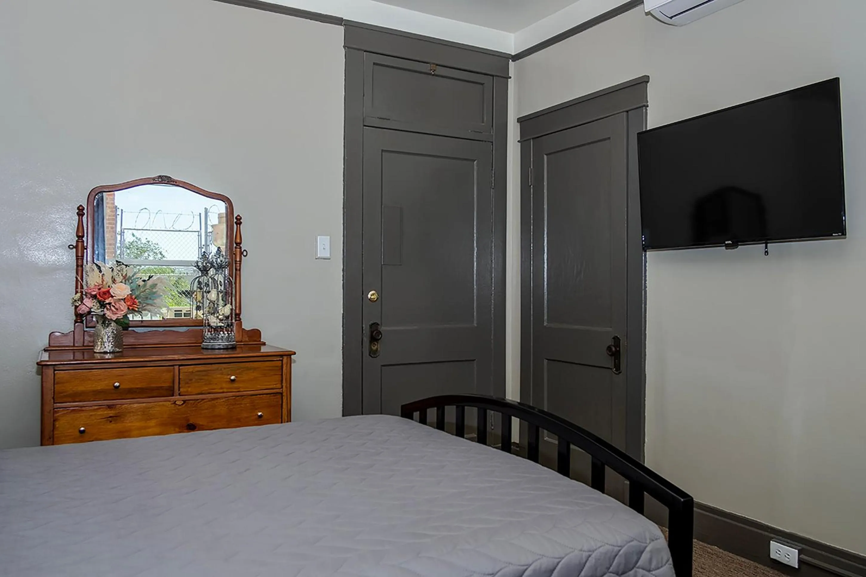 Bed in Gardner Hotel & Hostel