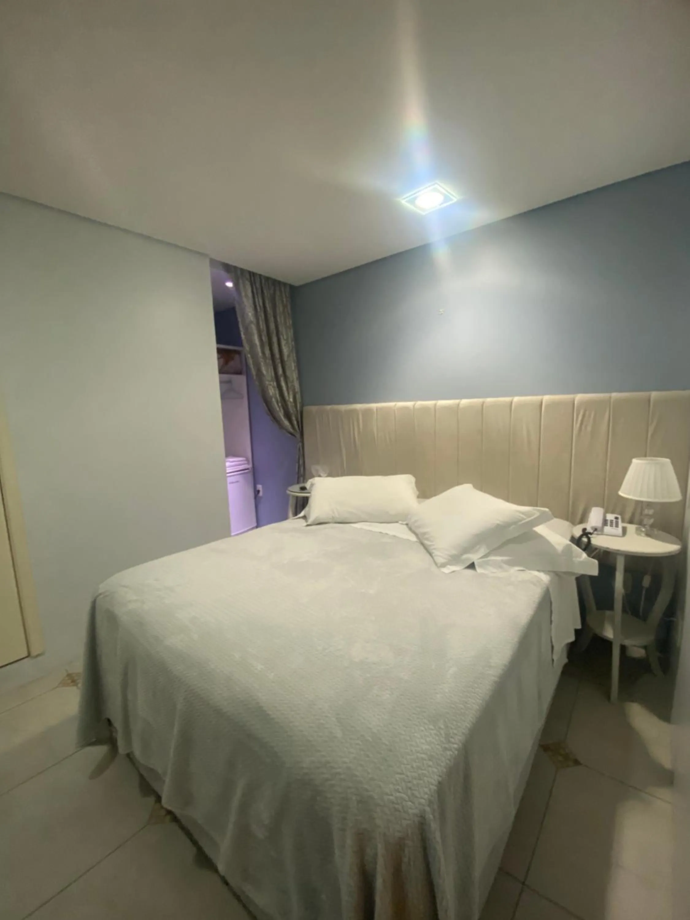 Bed in Hotel Imigrantes