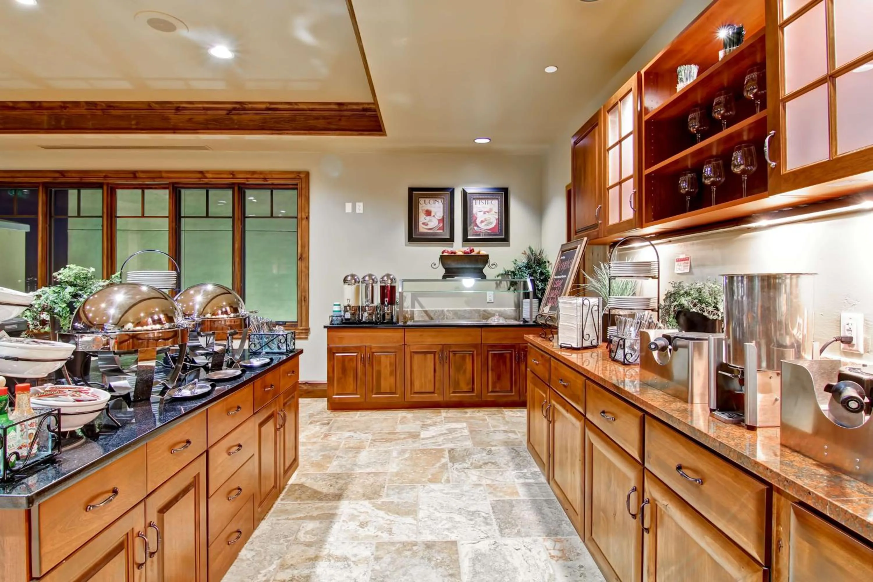 Dining area in Homewood Suites by Hilton Richland