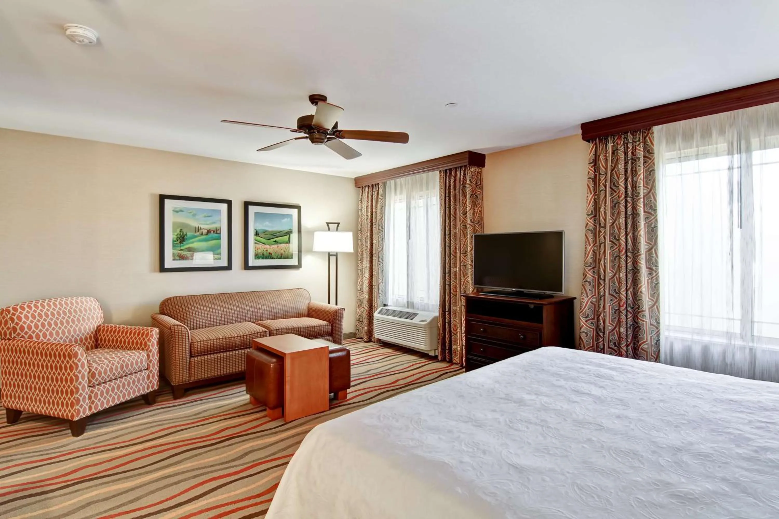 Living room, Bed in Homewood Suites by Hilton Richland