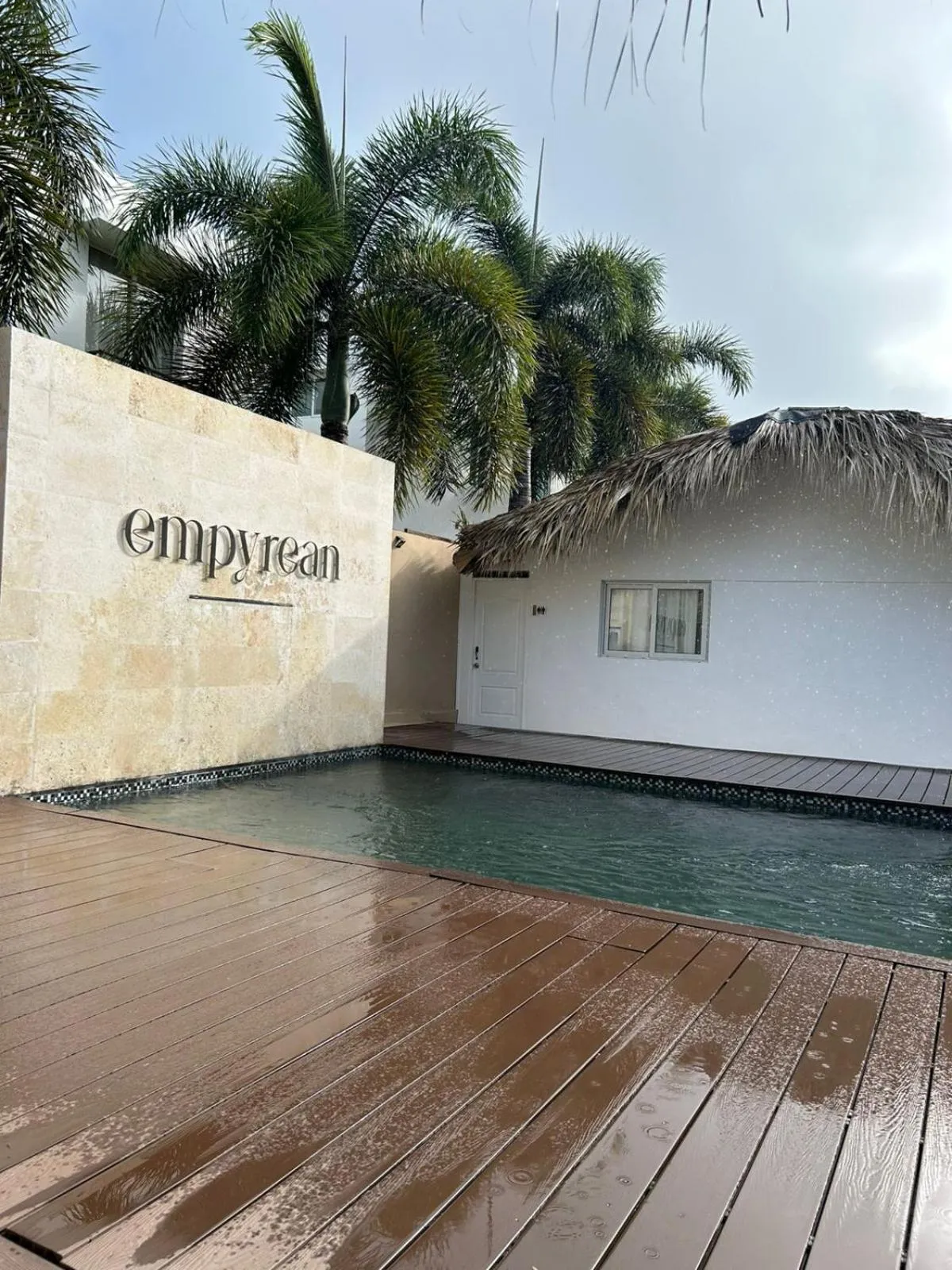 Swimming pool in Empyrean Tropical Wellness Portillo