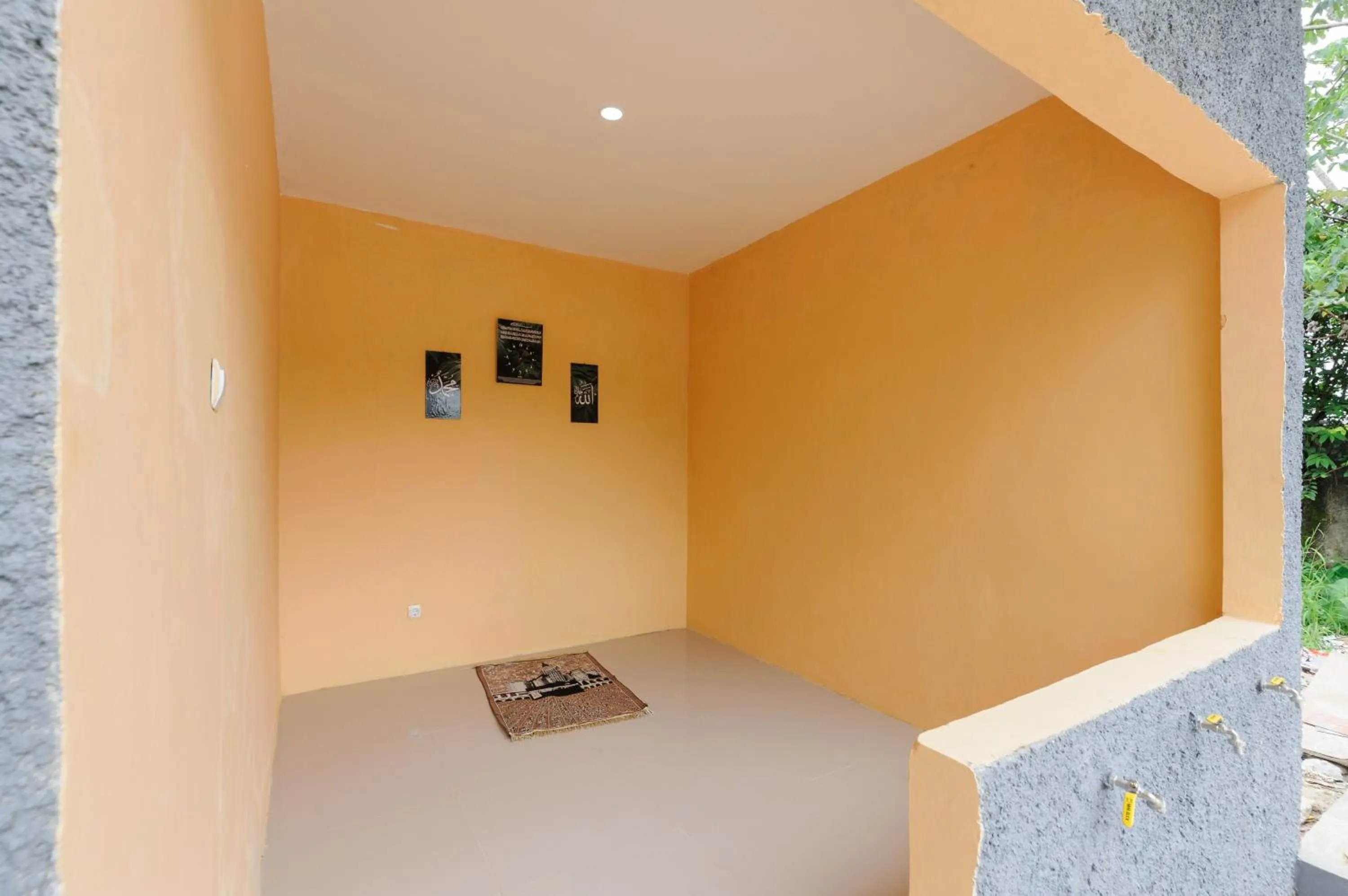 Property building in Sans Hotel Cibanteng Dramaga Bogor