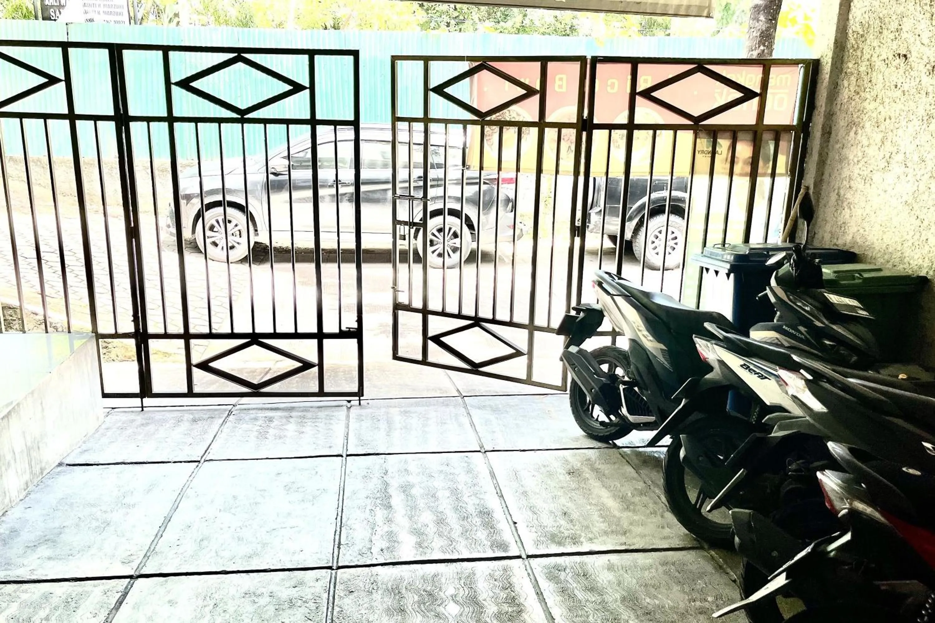 Parking in Morroi Residence Kemang