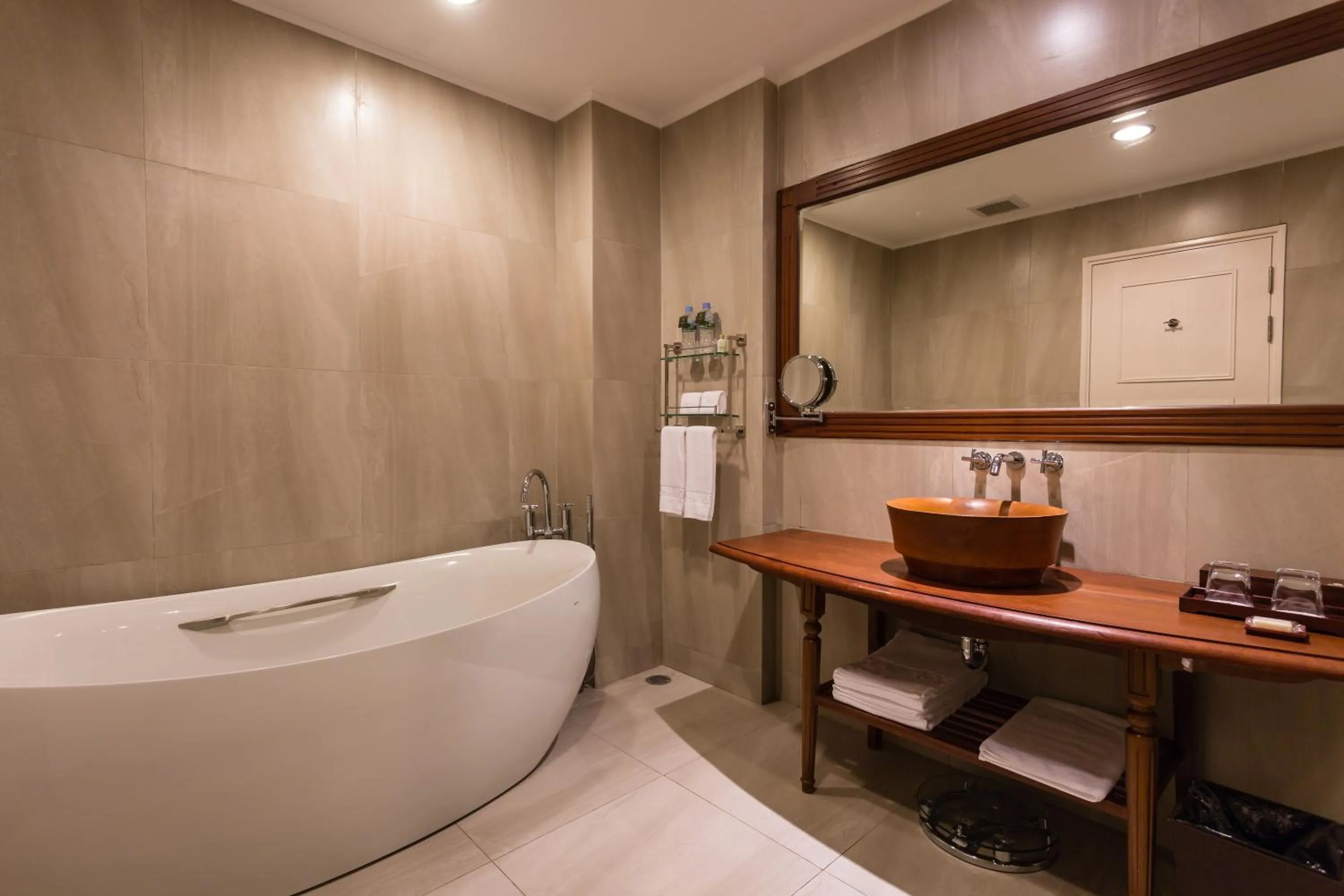 Bath in Sokha Phnom Penh Residence