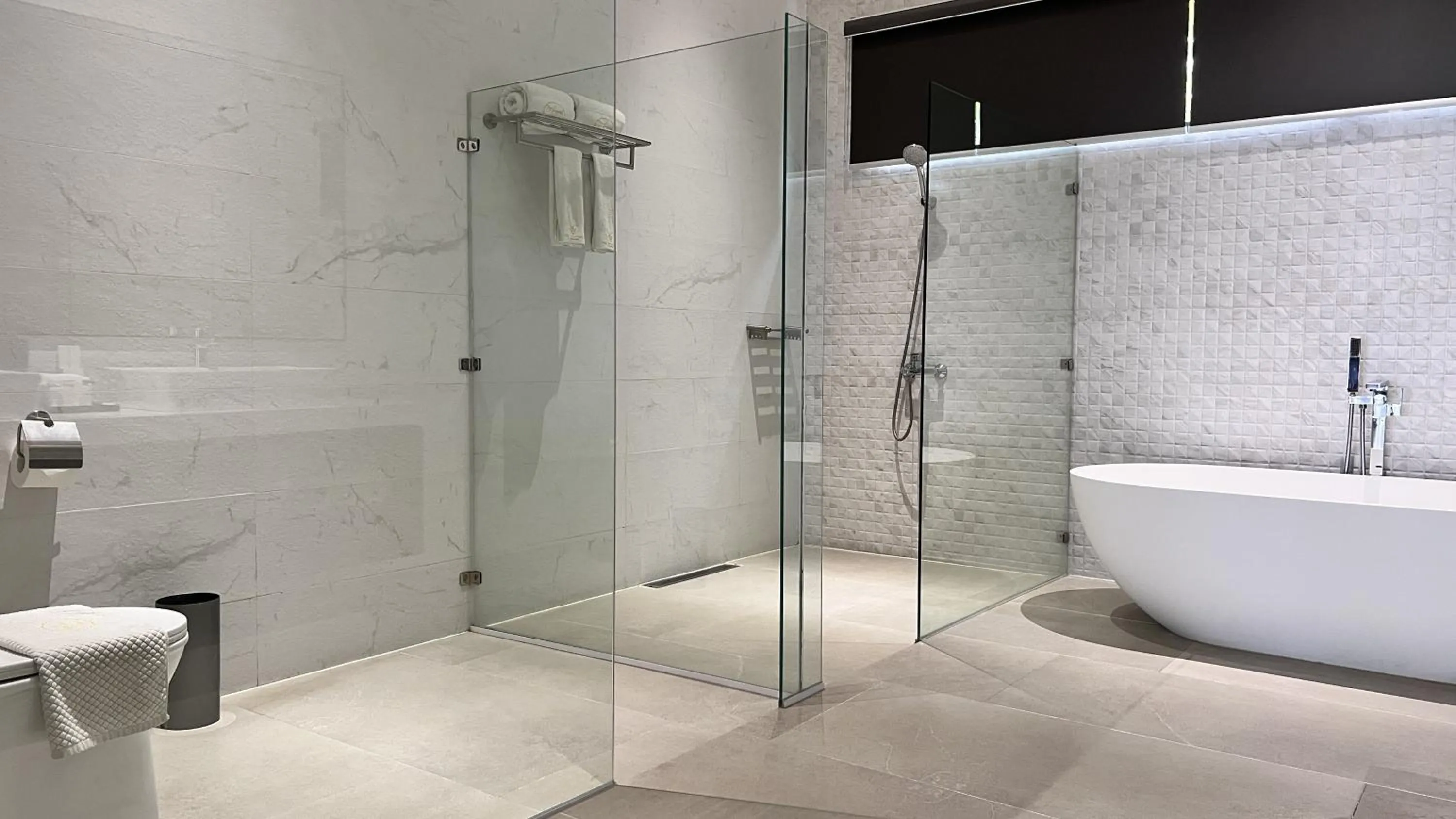 Shower in The Vineyard at Tanauan