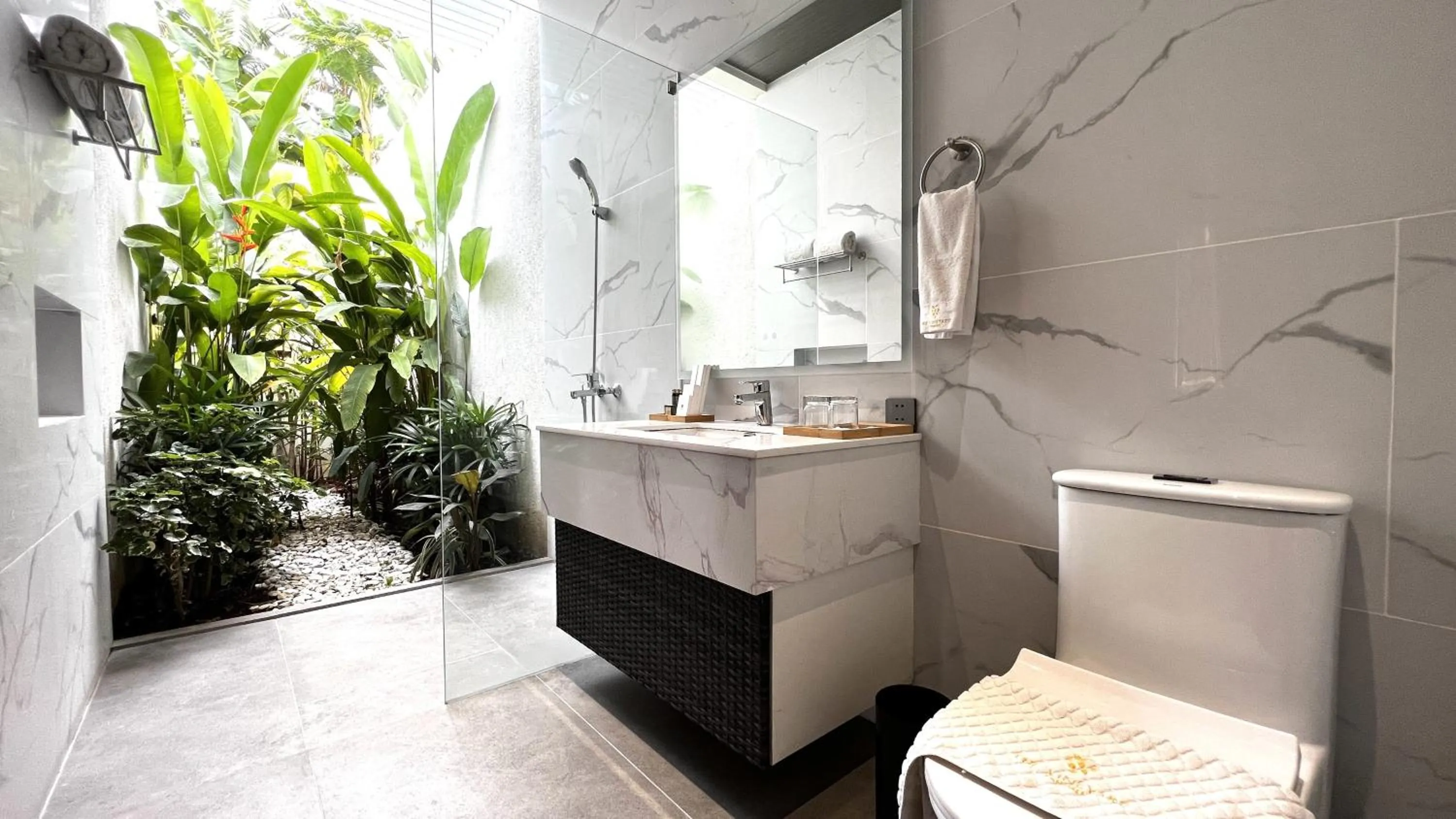 Toilet in The Vineyard at Tanauan