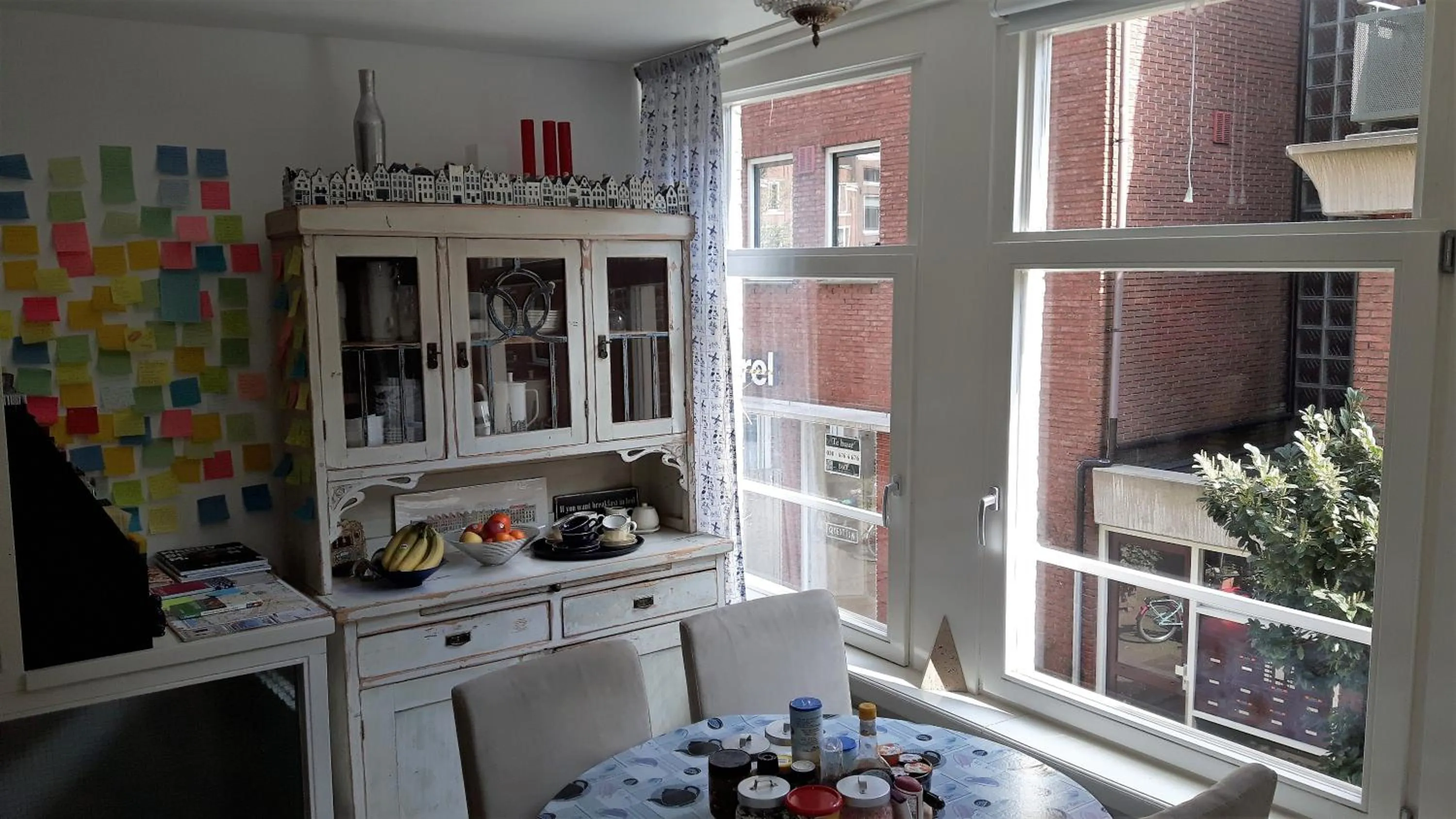 Dining area in Bed & Breakfast WestViolet