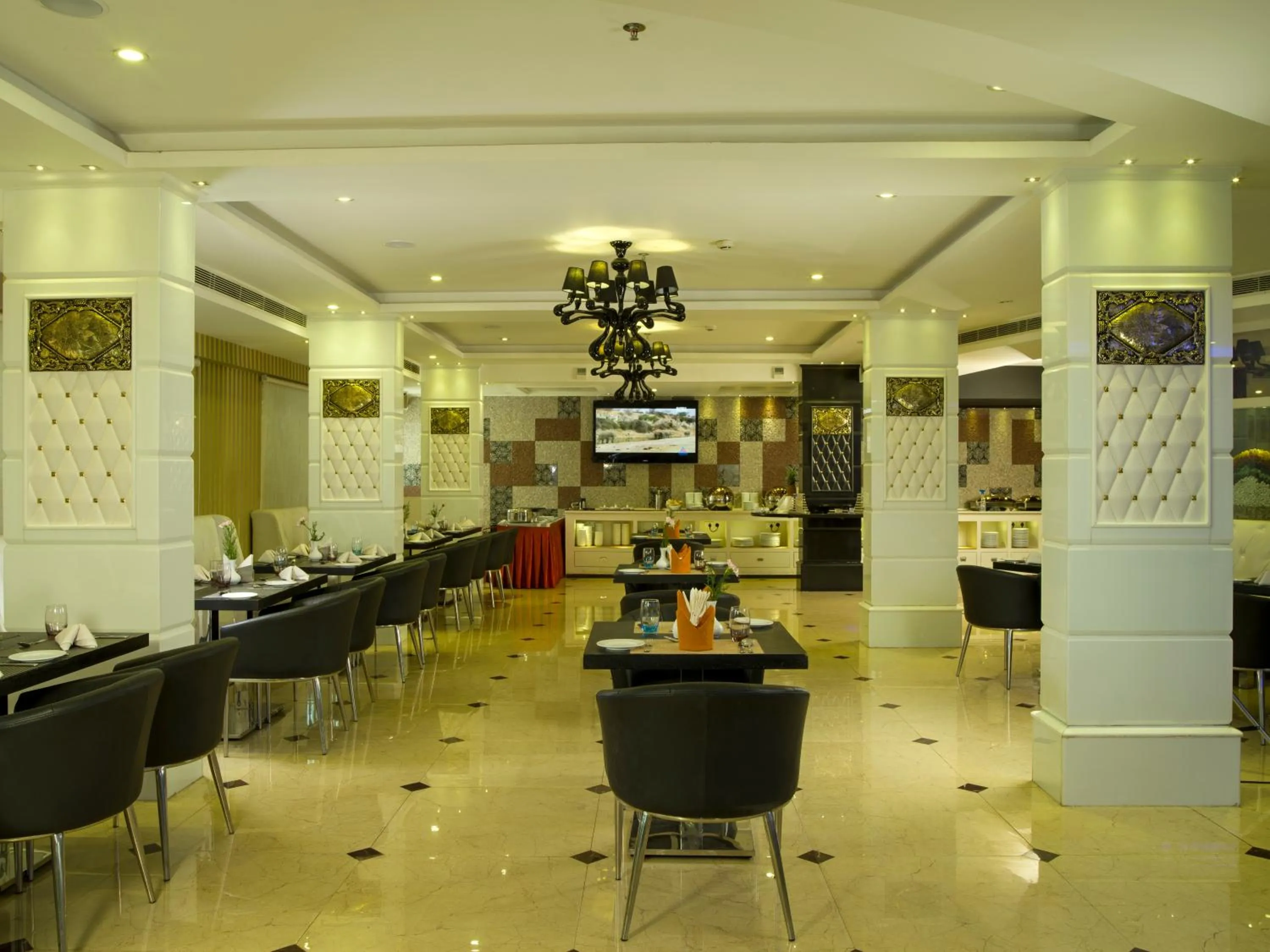 Restaurant/places to eat in The Pgs Vedanta