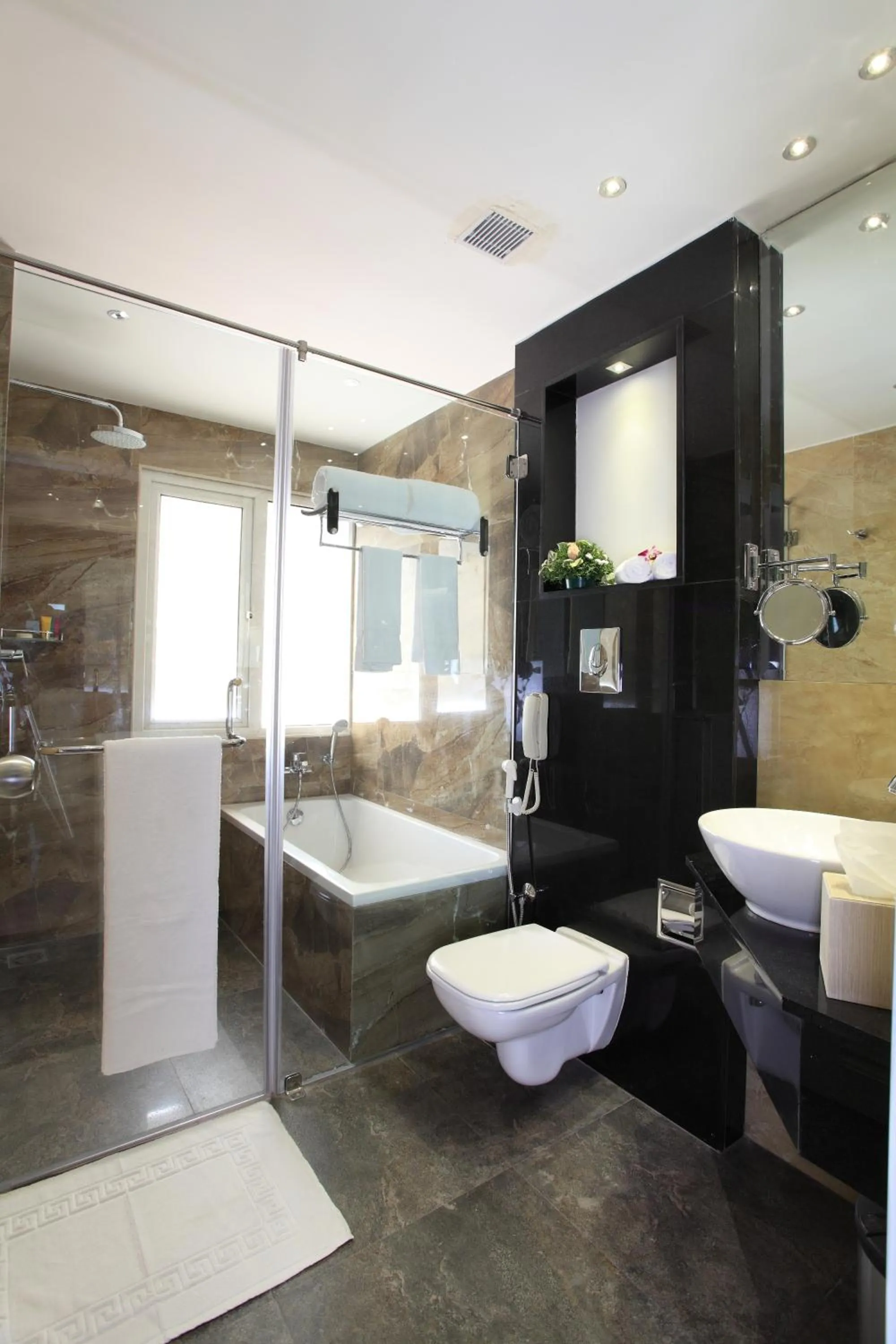 Bathroom in The Pgs Vedanta