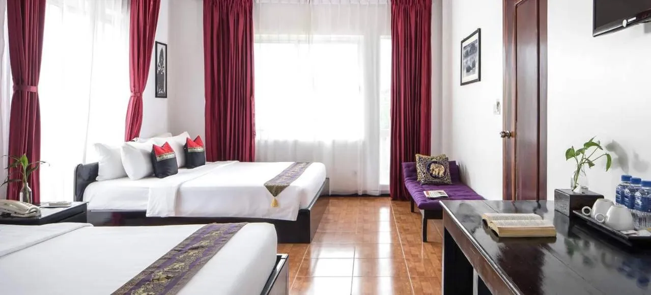 Bed in Golden Orchid Angkor