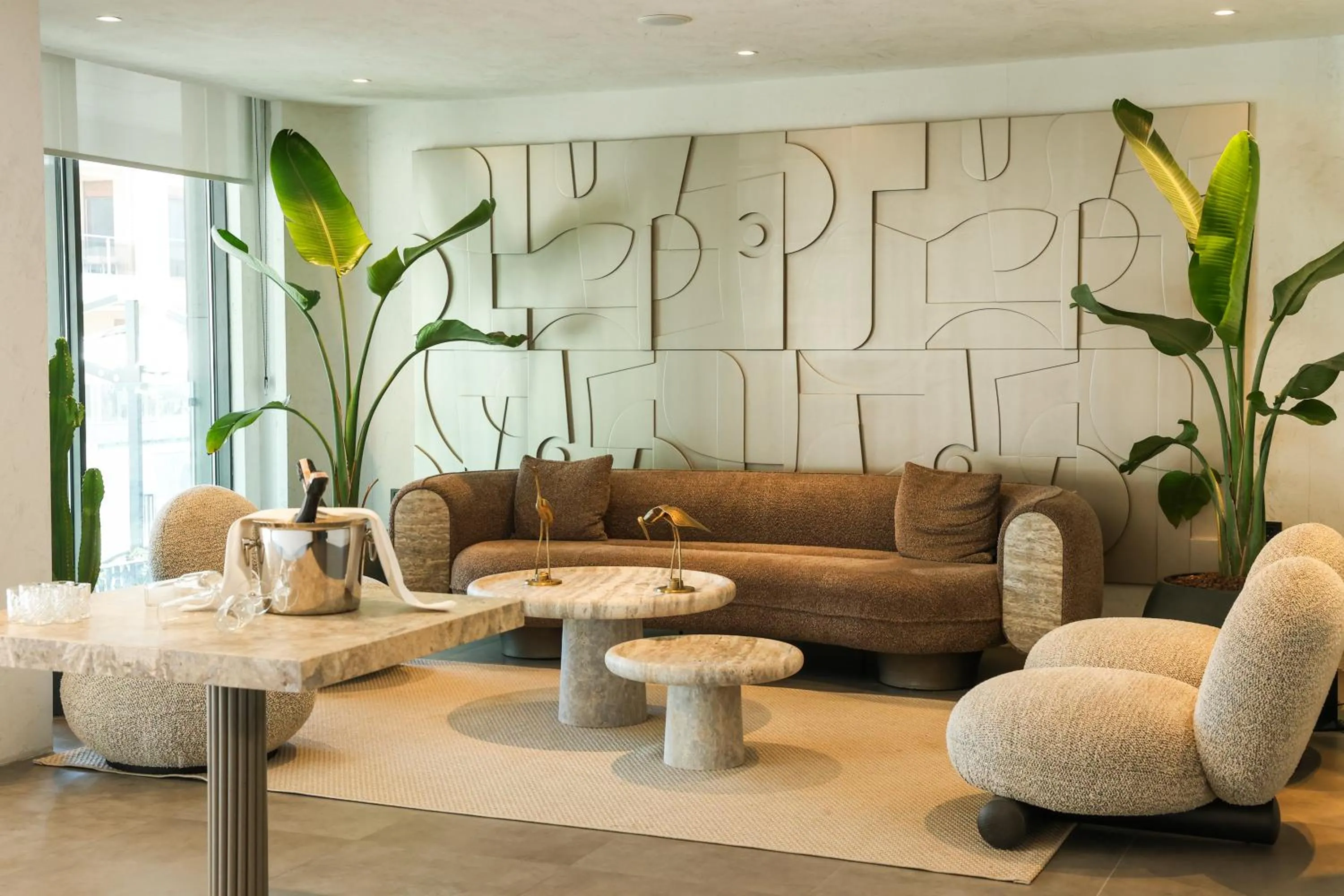 Lobby or reception in Four Hills Hotel