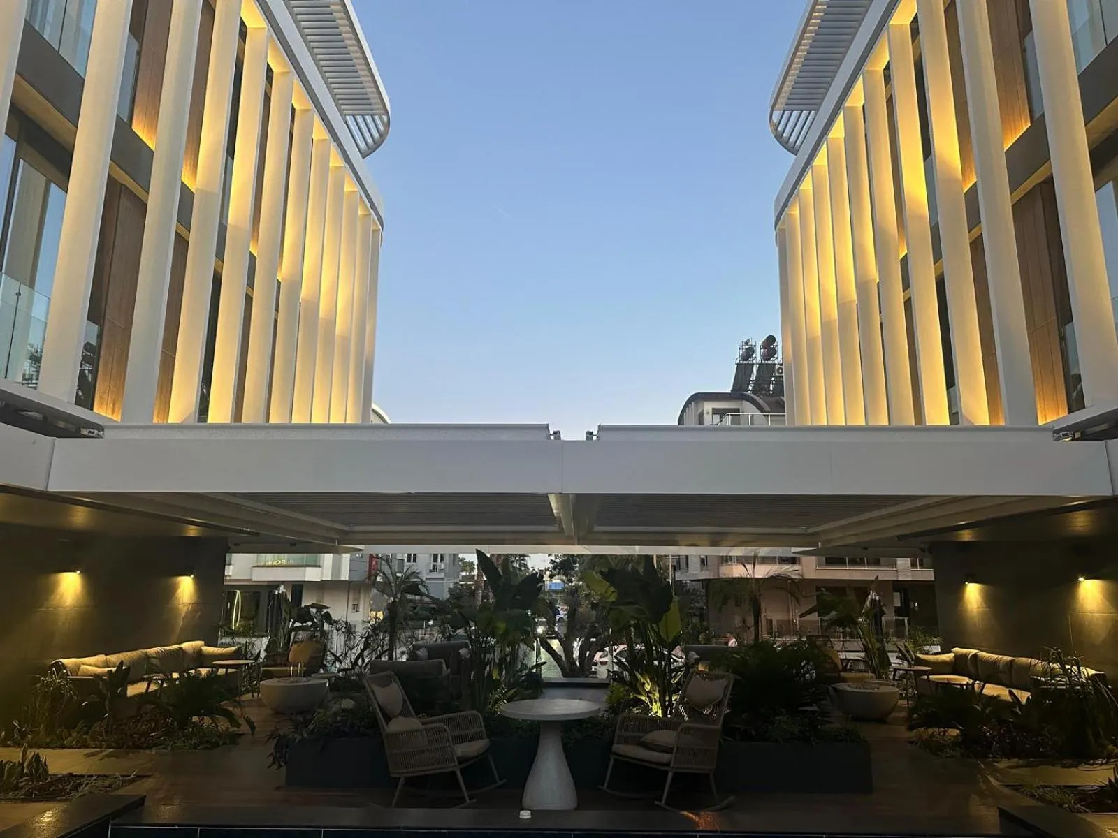 Garden in Four Hills Hotel