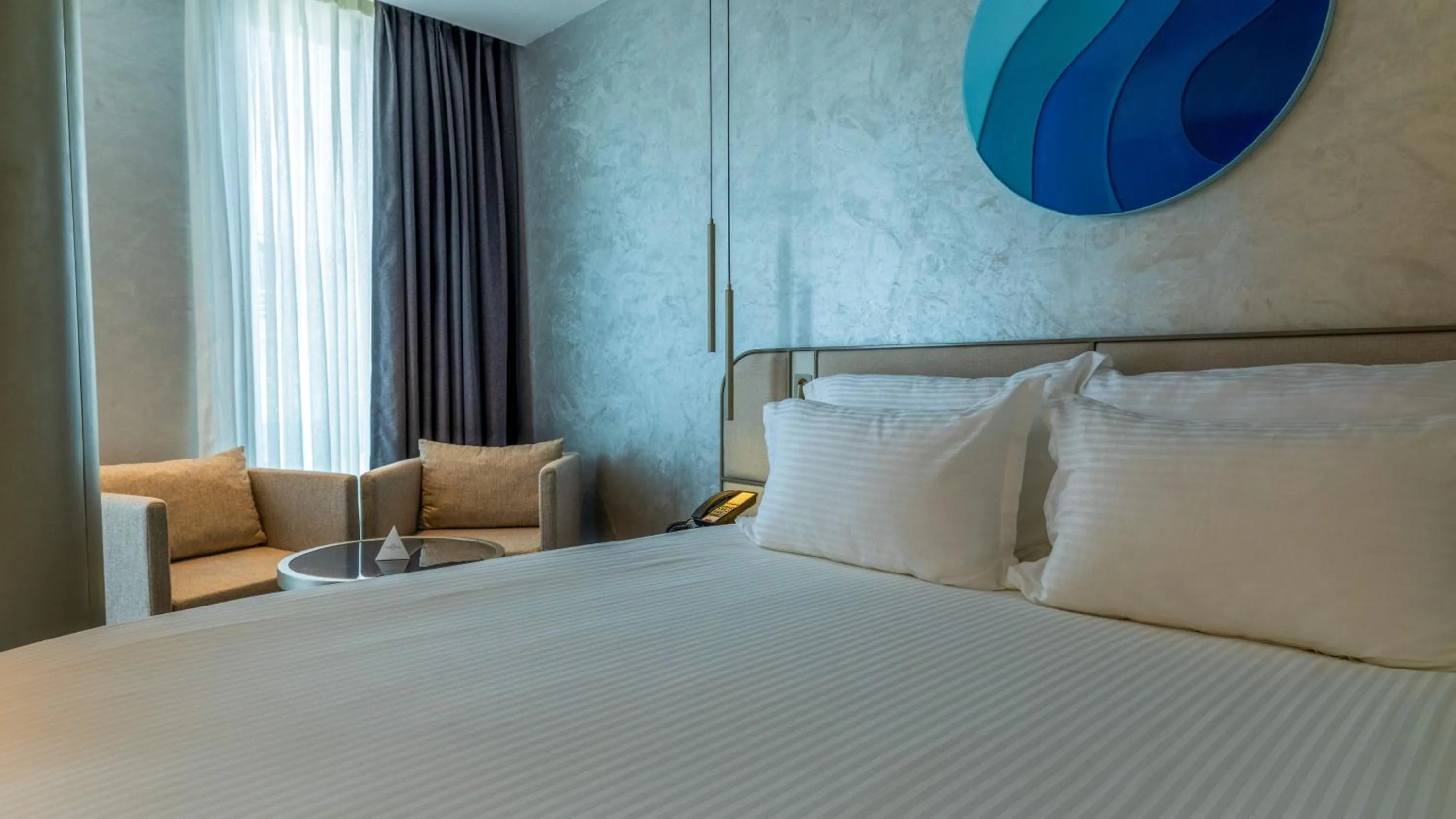 Bed in Four Hills Hotel